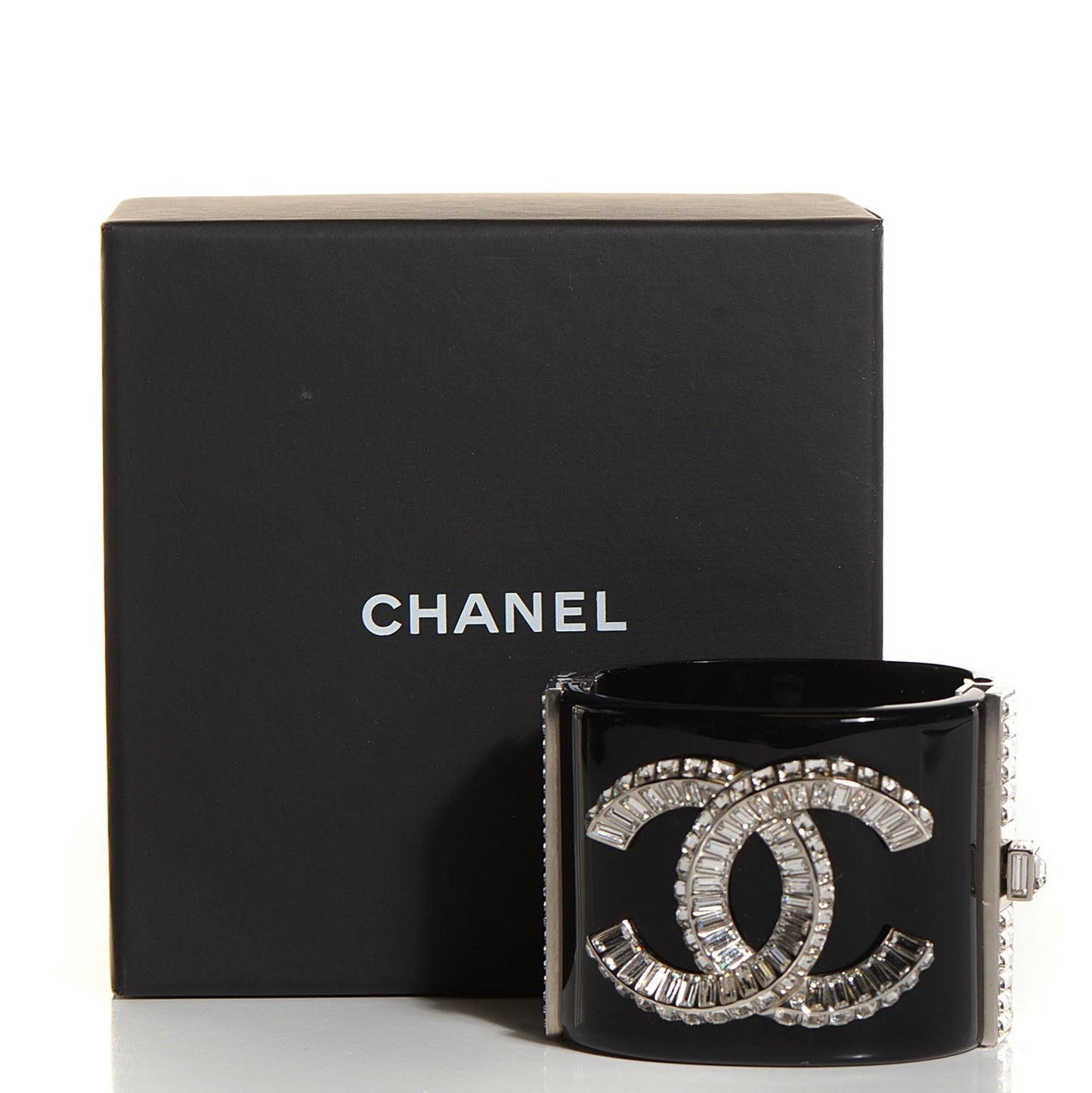 Resin Crystal Baguette CC Wide Cuff Black