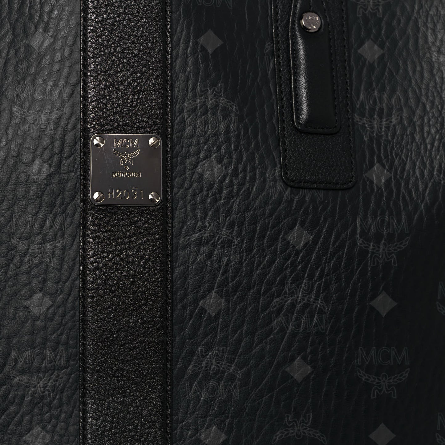 Visetos Medium Liz Reversible Shopper Tote Black