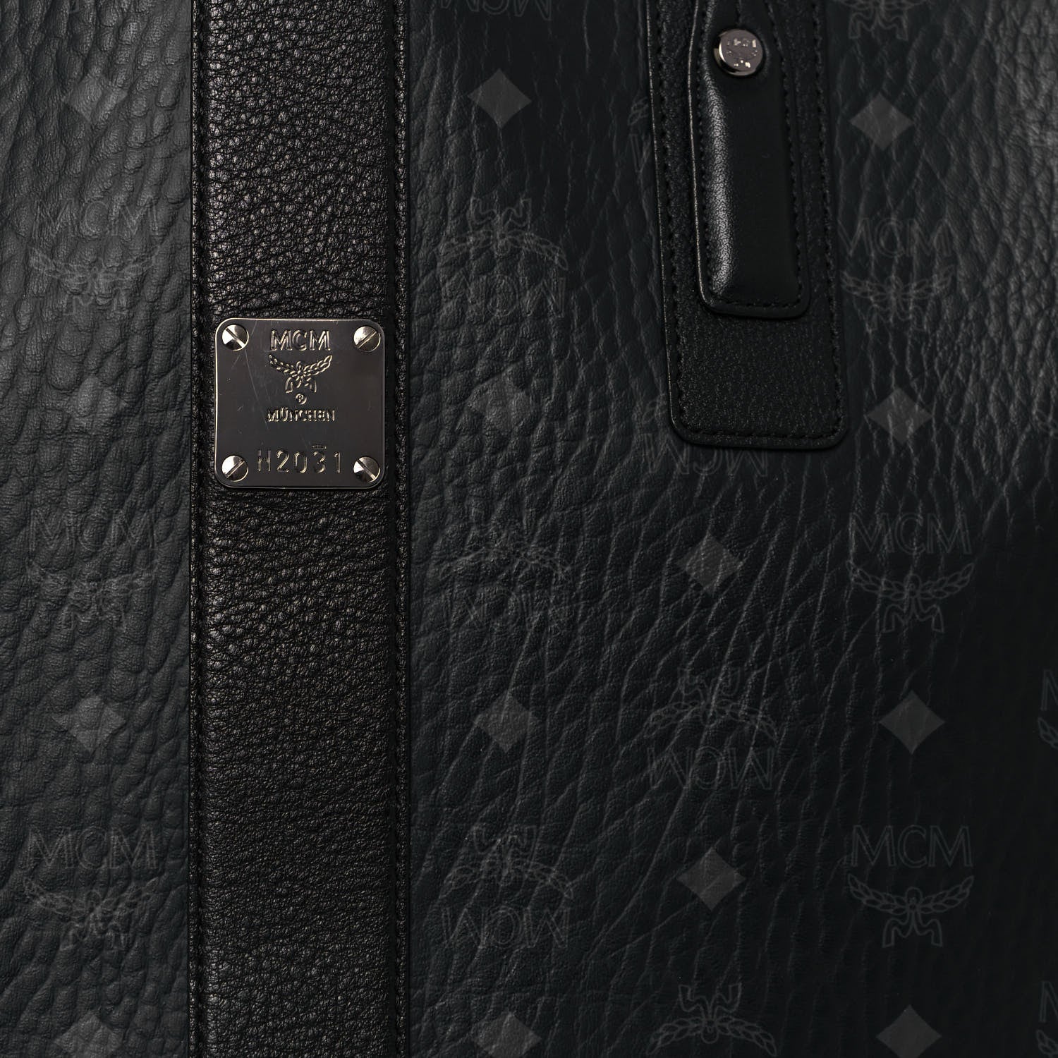 MCM Visetos Medium Liz Reversible Shopper Tote Black 7 of 19