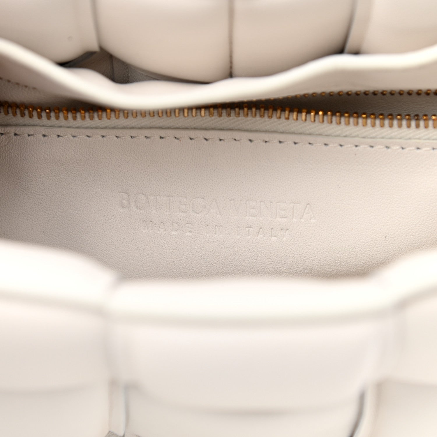 Bottega Veneta Lambskin Maxi Intreccio Padded Chain Cassette Crossbody Bag White 5 of 9