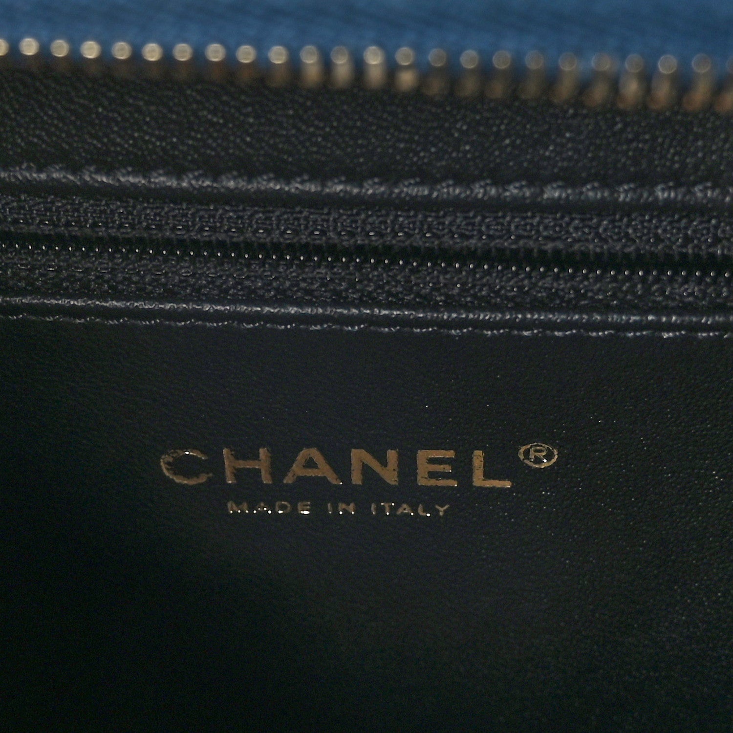 Chanel Caviar Quilted Medium CC Filigree Vanity Case Navy Black 6 of 9