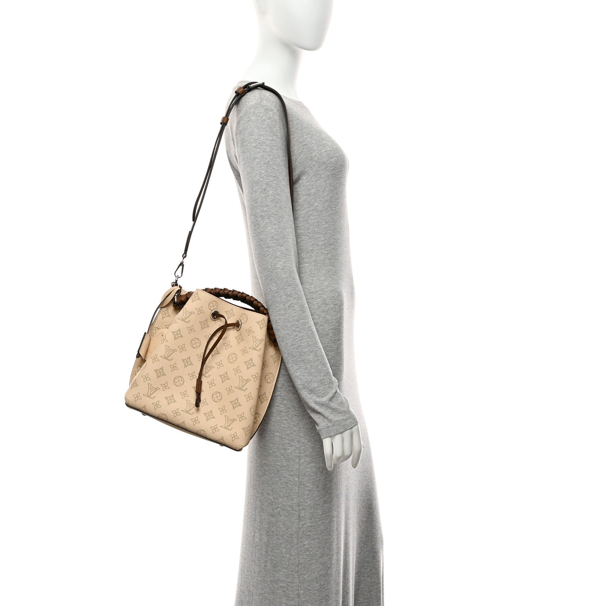 Louis Vuitton Mahina Muria Creme 2 of 9
