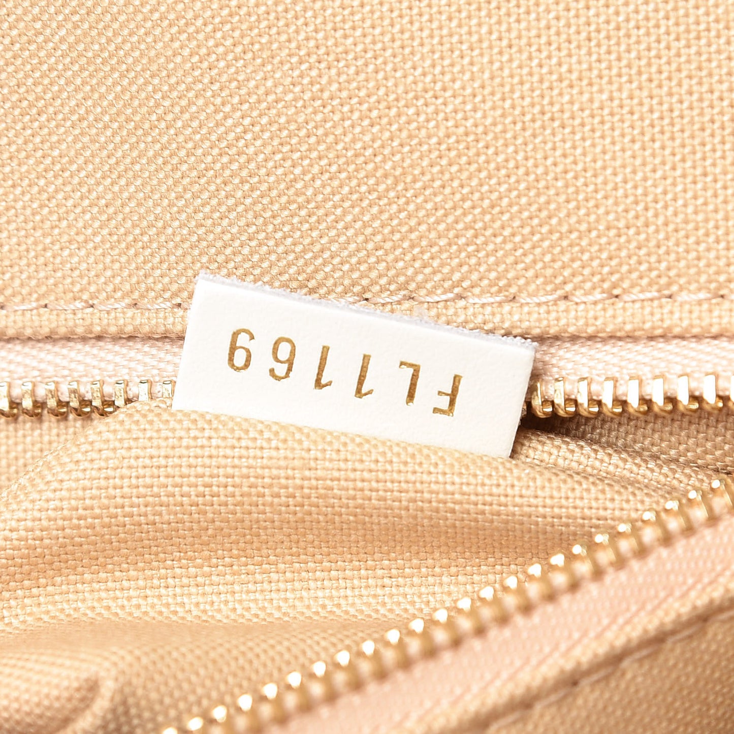 Monogram Giant Onthego GM Kaki Beige
