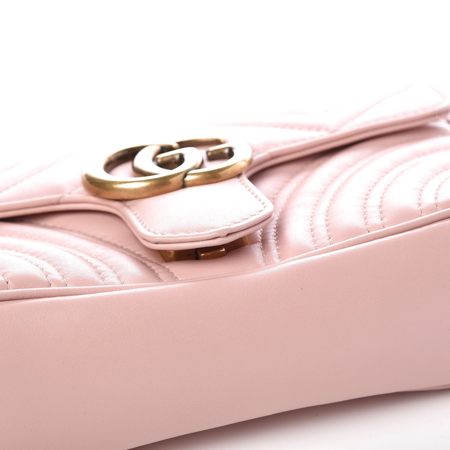 Calfskin Matelasse Mini GG Marmont Shoulder Bag Perfect Pink