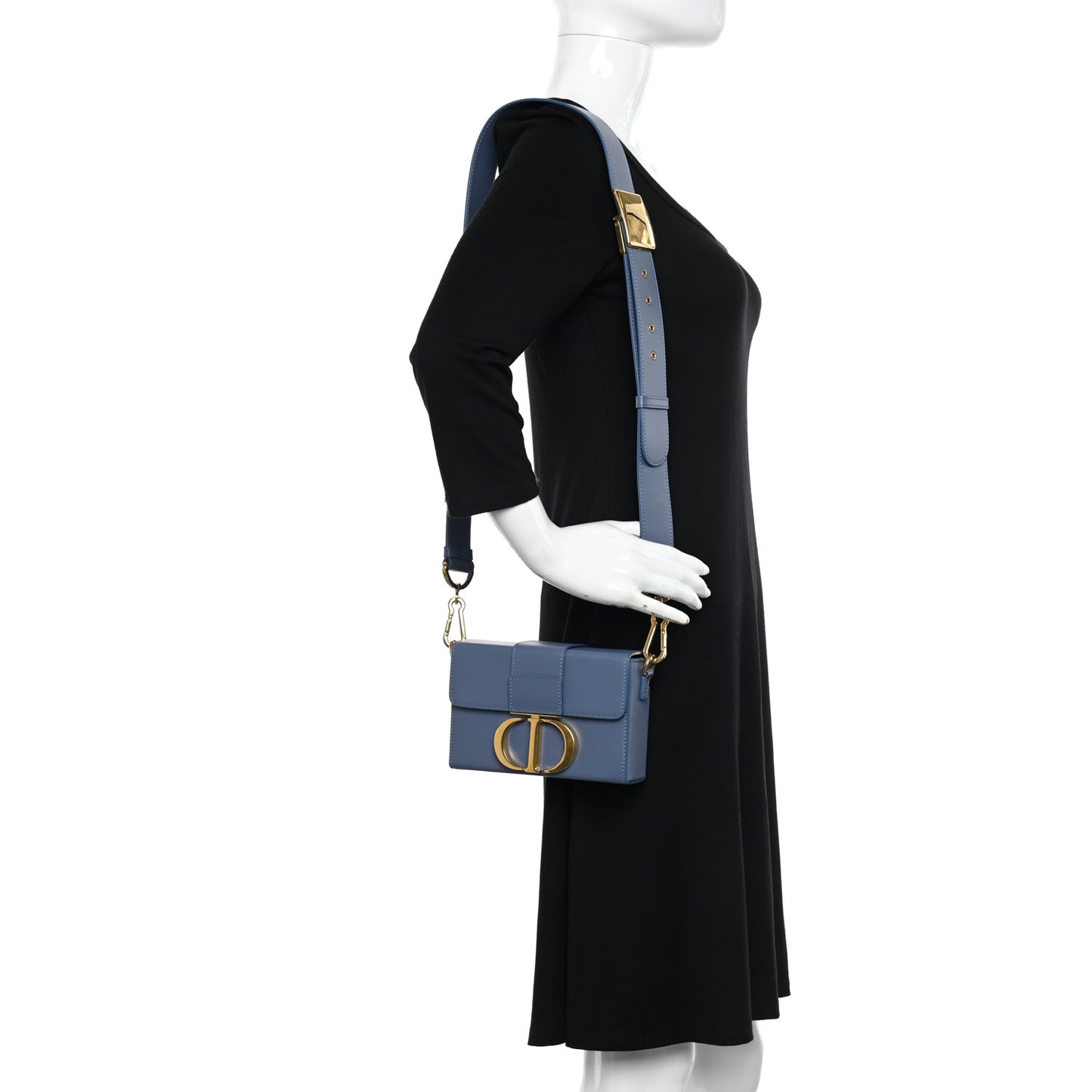 Box Calfskin 30 Montaigne Box Bag Blue