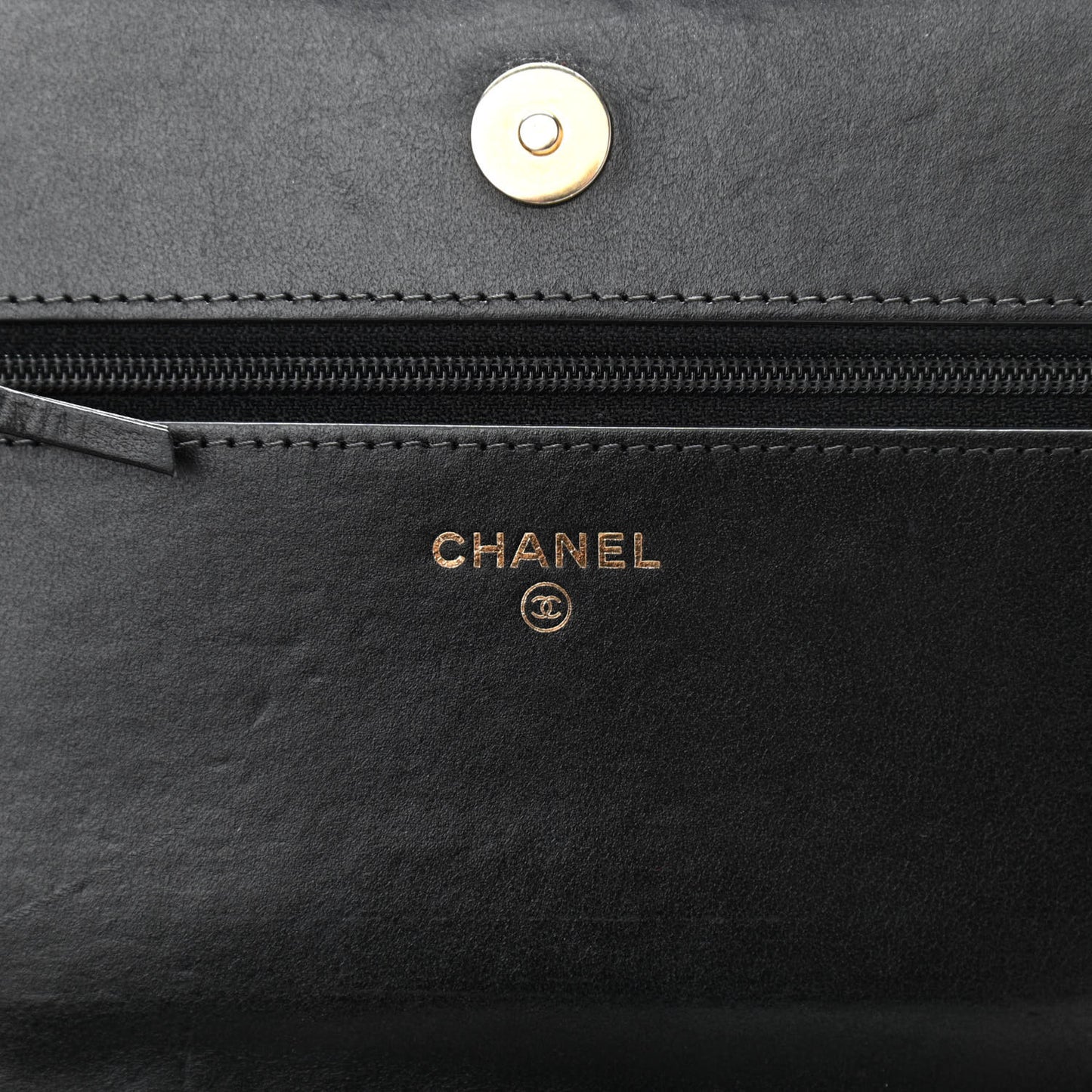 Caviar Chevron Quilted Boy Wallet On Chain WOC Black
