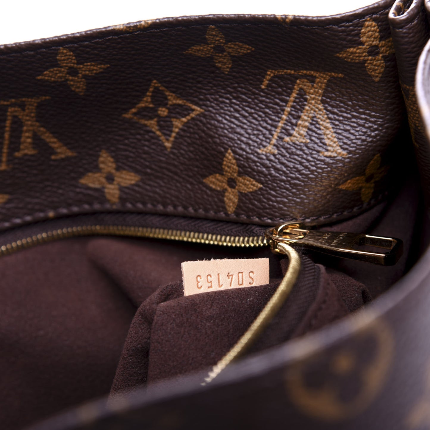 Monogram Metis