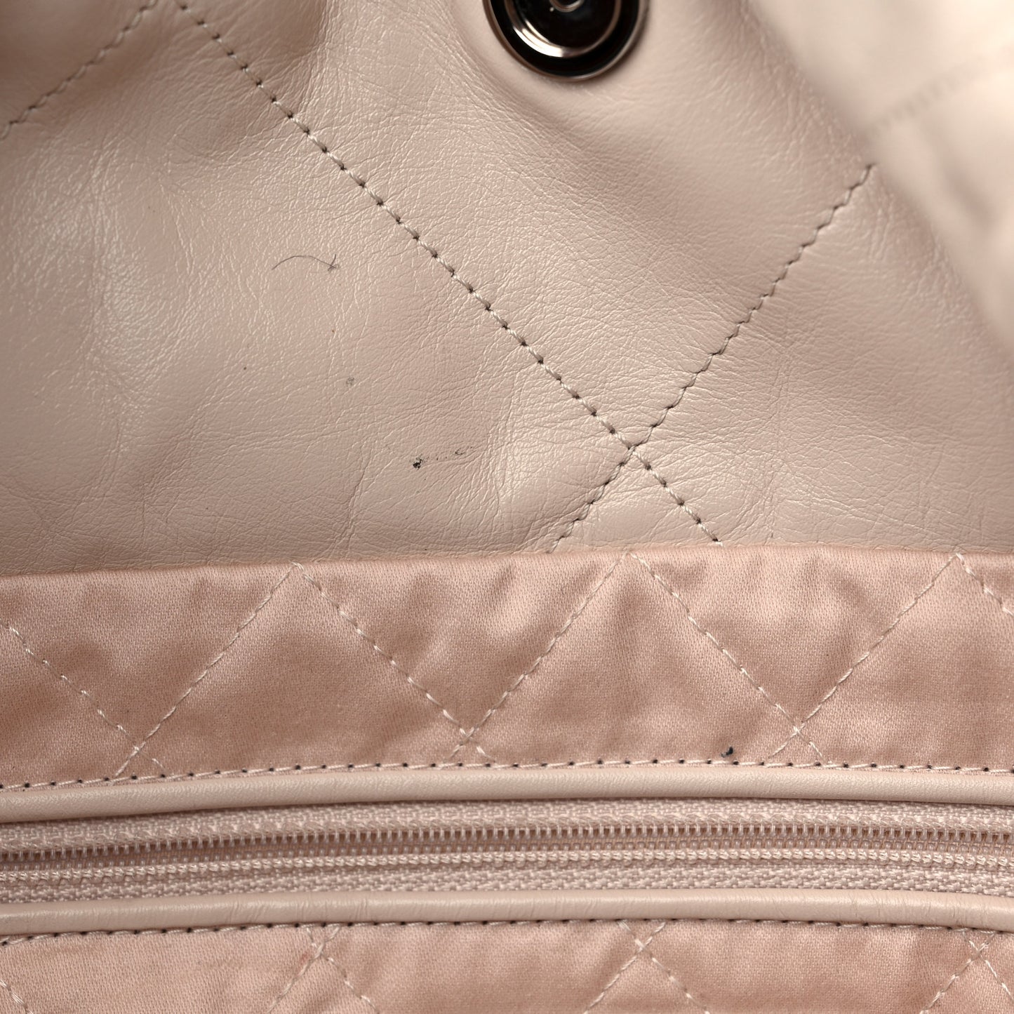 Shiny Calfskin Quilted Chanel 22 Light Beige