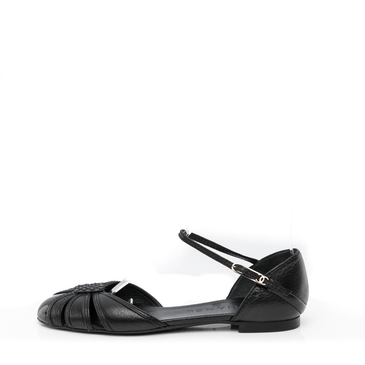 Grained Calfskin Patent CC Flats 37 Black