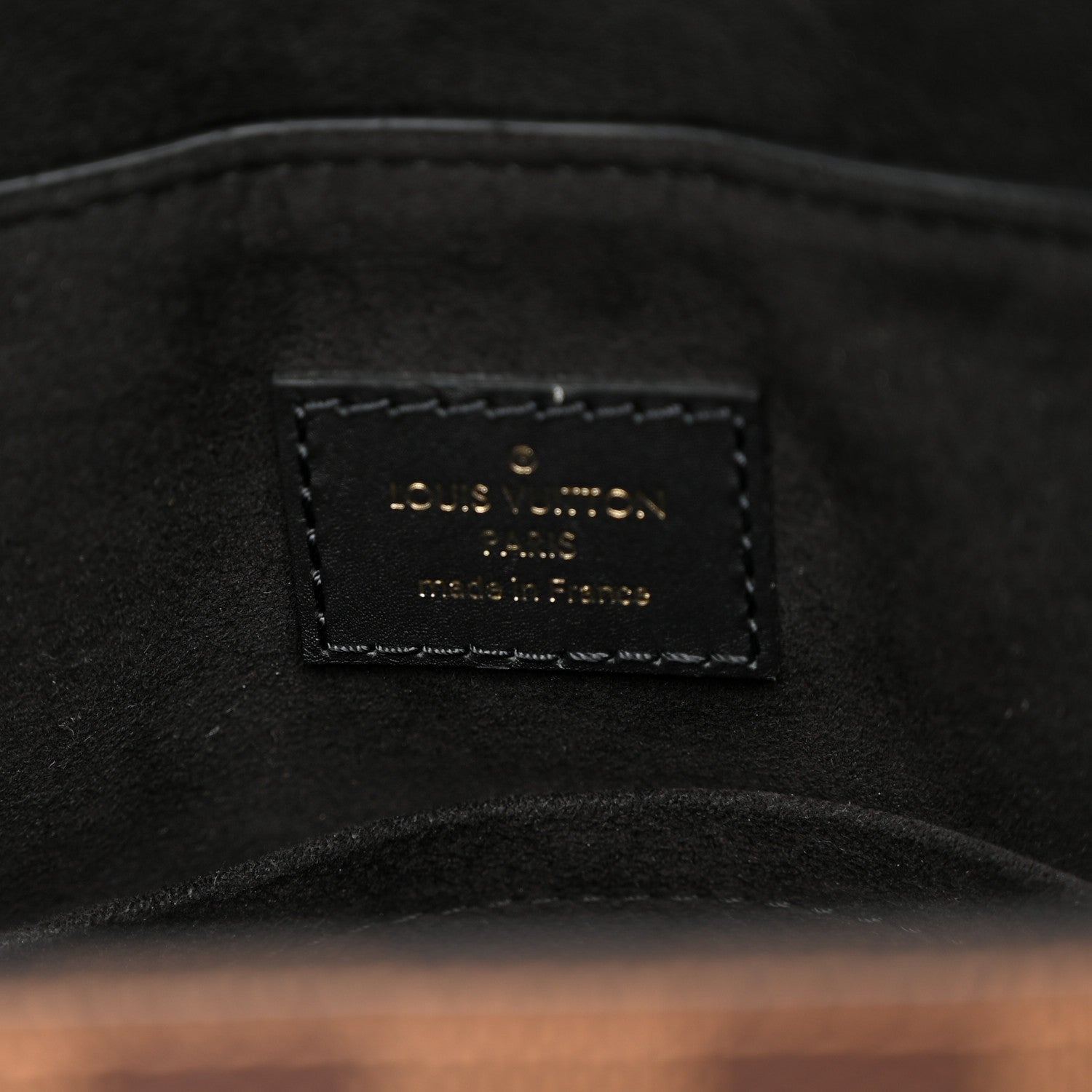 Louis Vuitton Damier Ebene Beaubourg MM 6 of 10