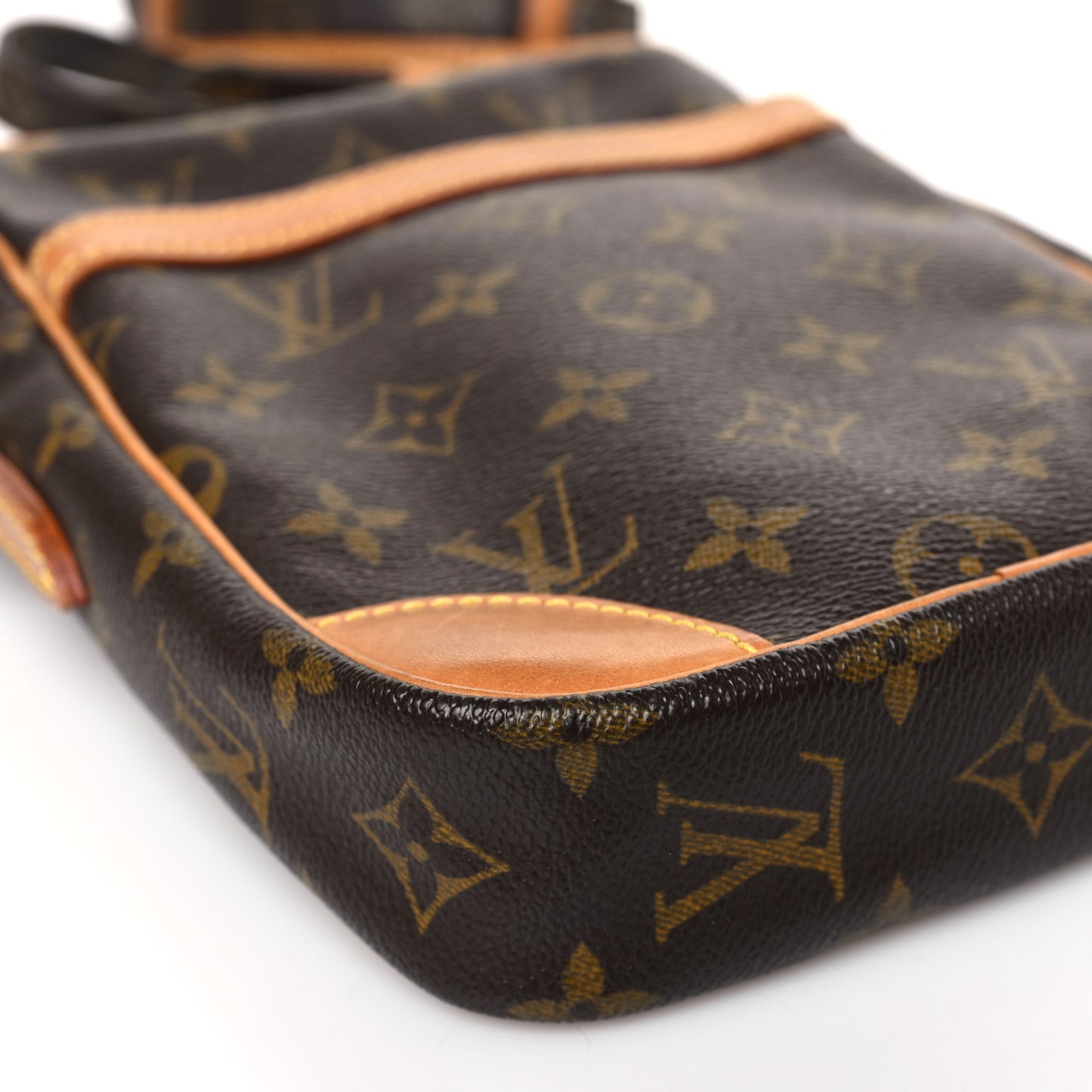 Monogram Danube 21
