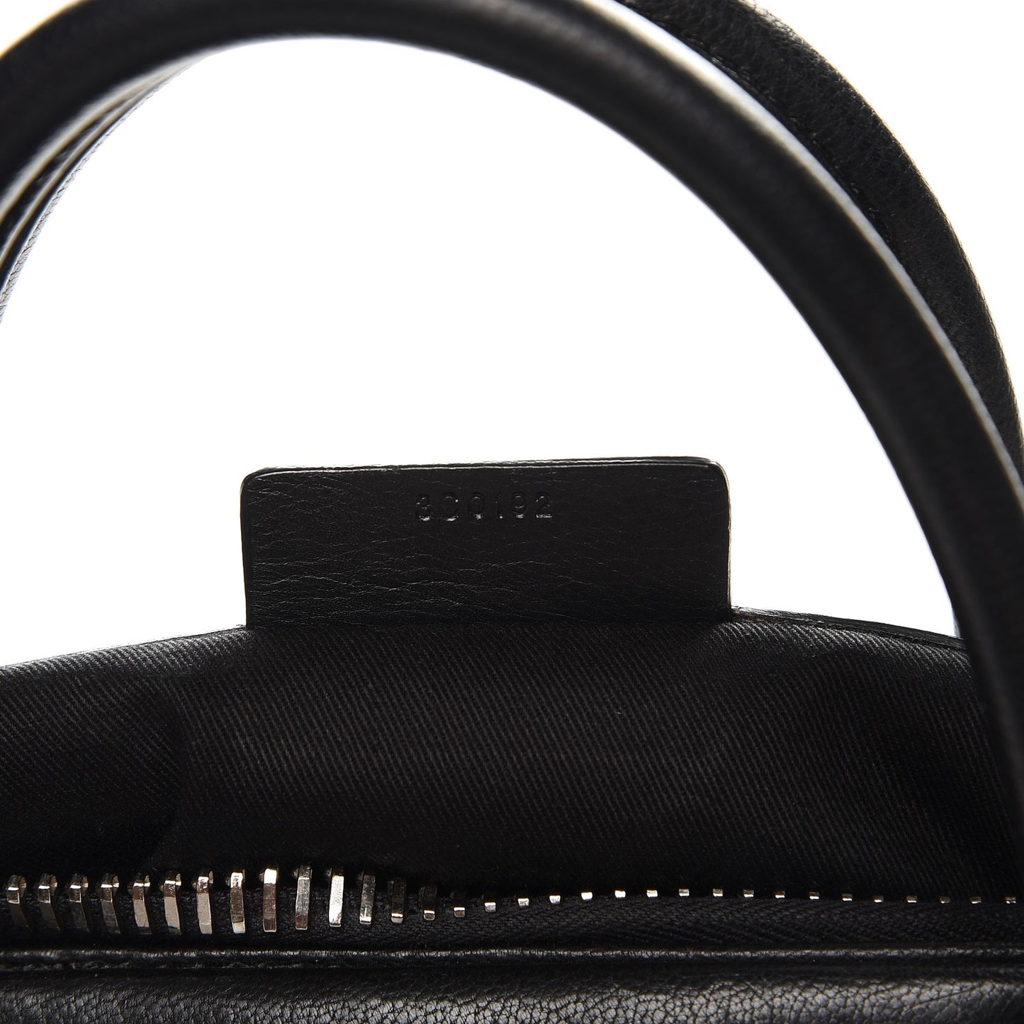 Sugar Goatskin Medium Antigona Black