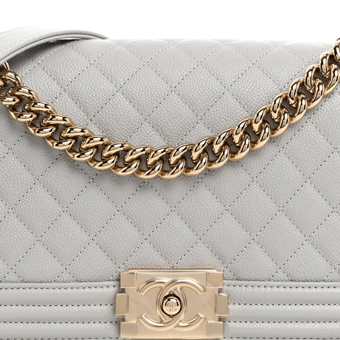 Caviar Quilted Medium Boy Flap Light Grey