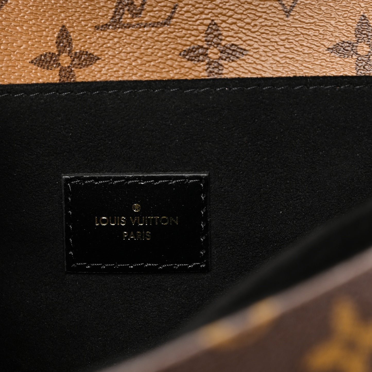 Reverse Monogram Pochette Metis