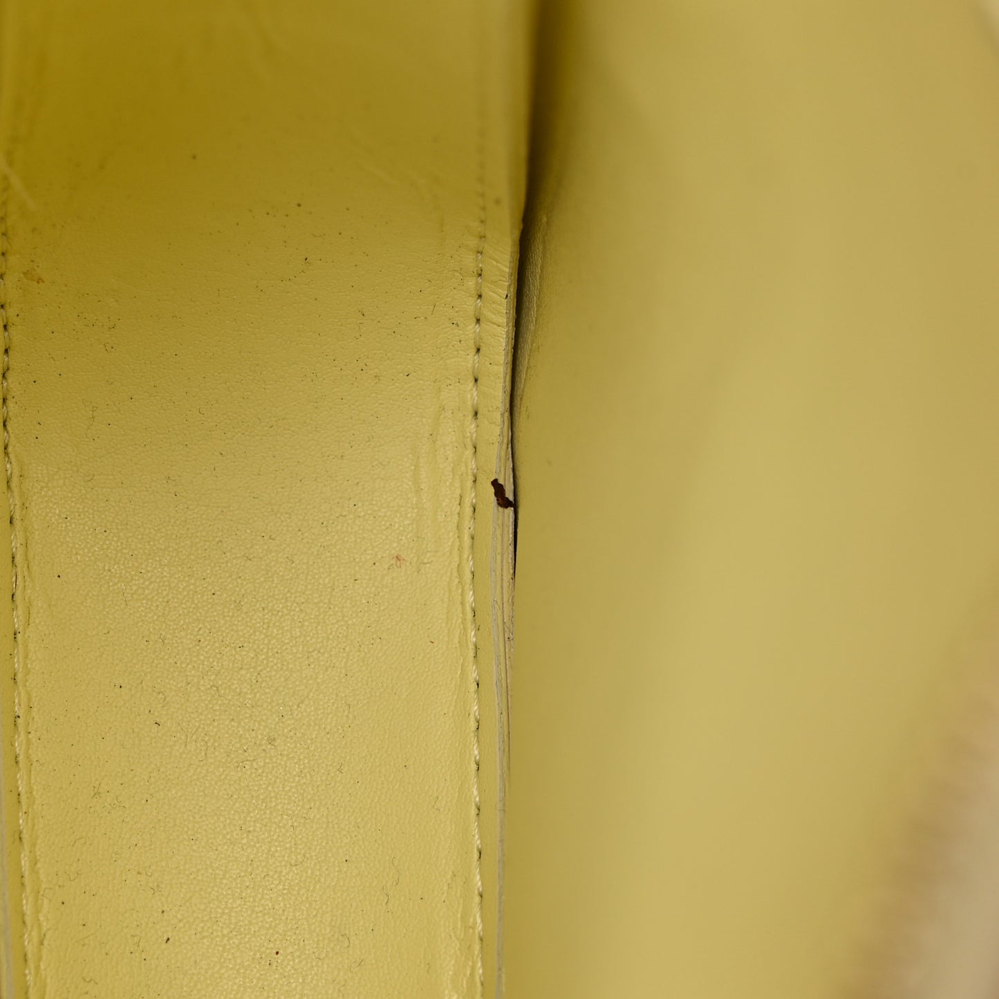 Vernis Mott Yellow