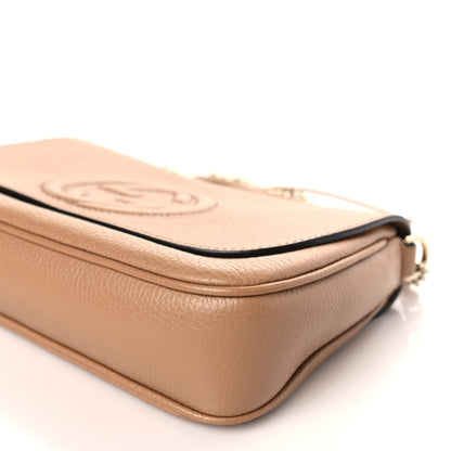 Gucci Pebbled Calfskin Medium Soho Flap Crossbody Camelia 8 of 8
