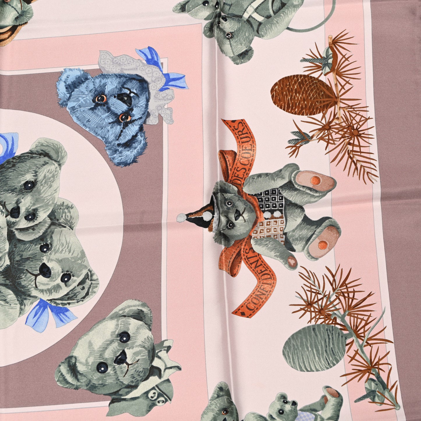 Silk Confident Des Coeurs Scarf 90 Purple Multicolor