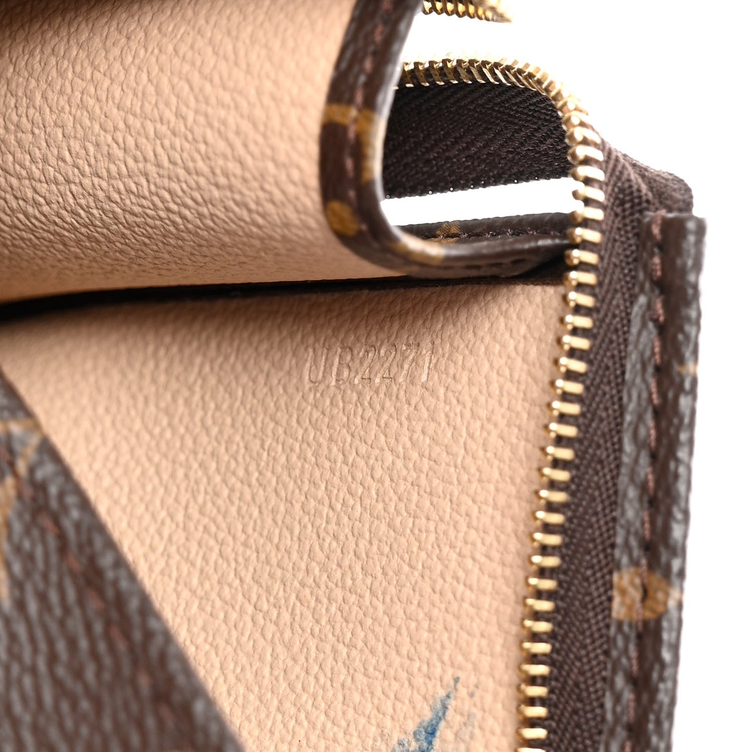 Louis Vuitton Monogram Toiletry Pouch 19 7 of 10