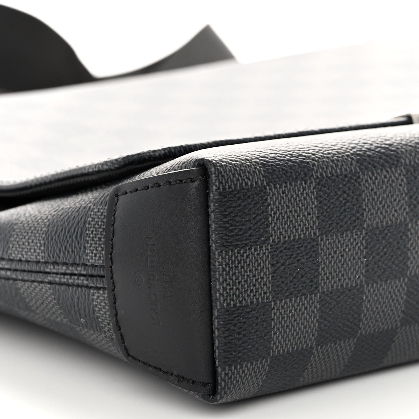 Damier Graphite District PM