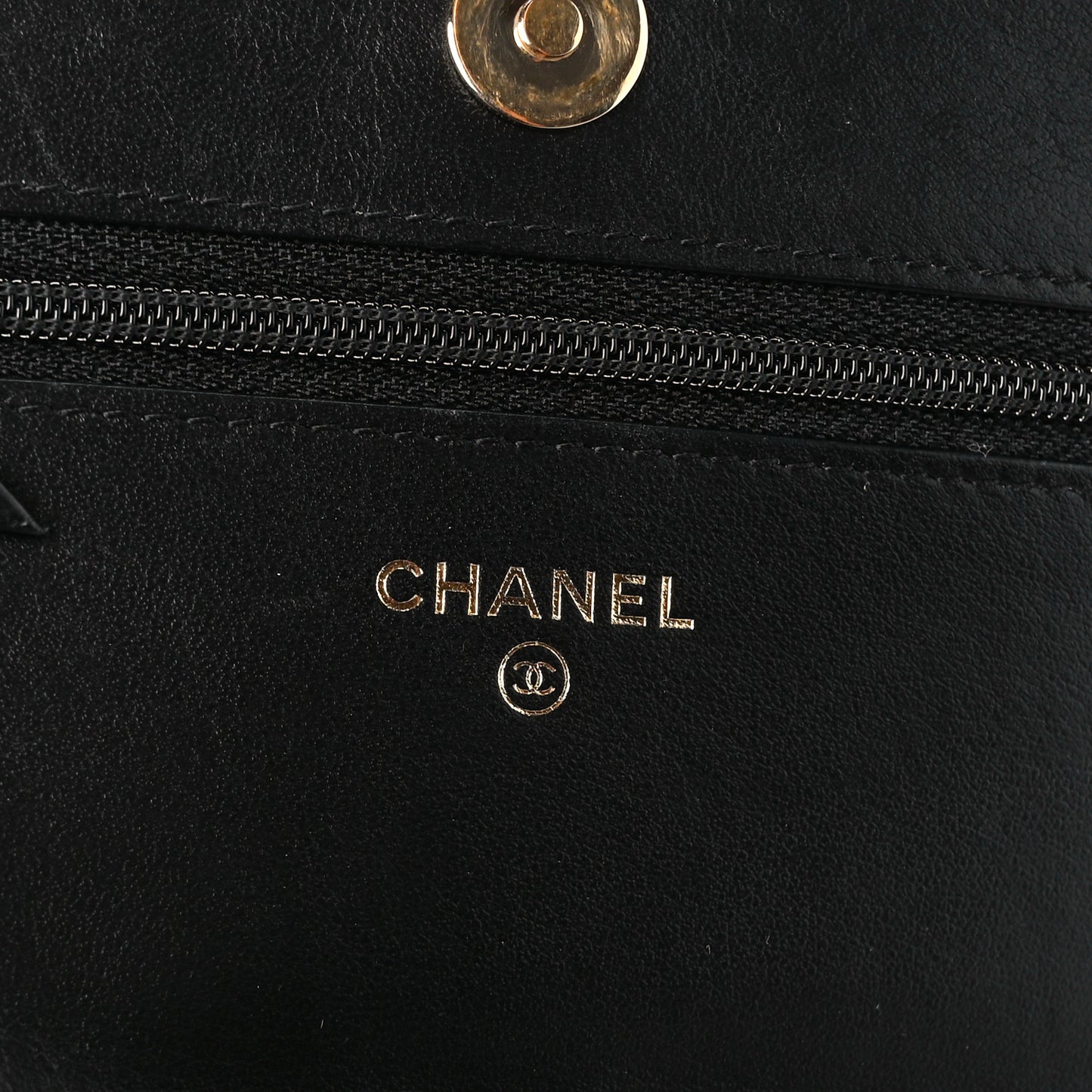 Caviar Quilted CC Filigree Wallet On Chain WOC Black