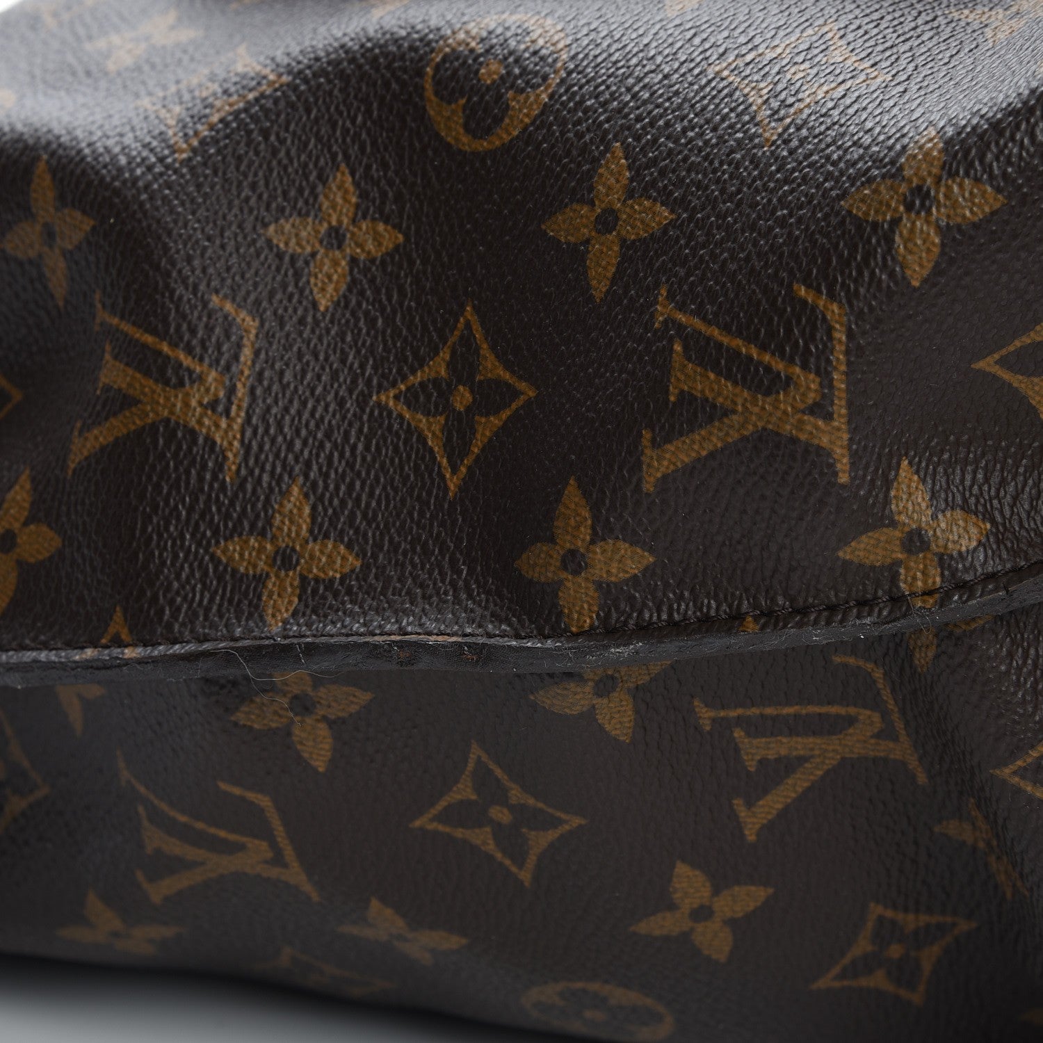 Louis Vuitton Monogram Metis 9 of 10