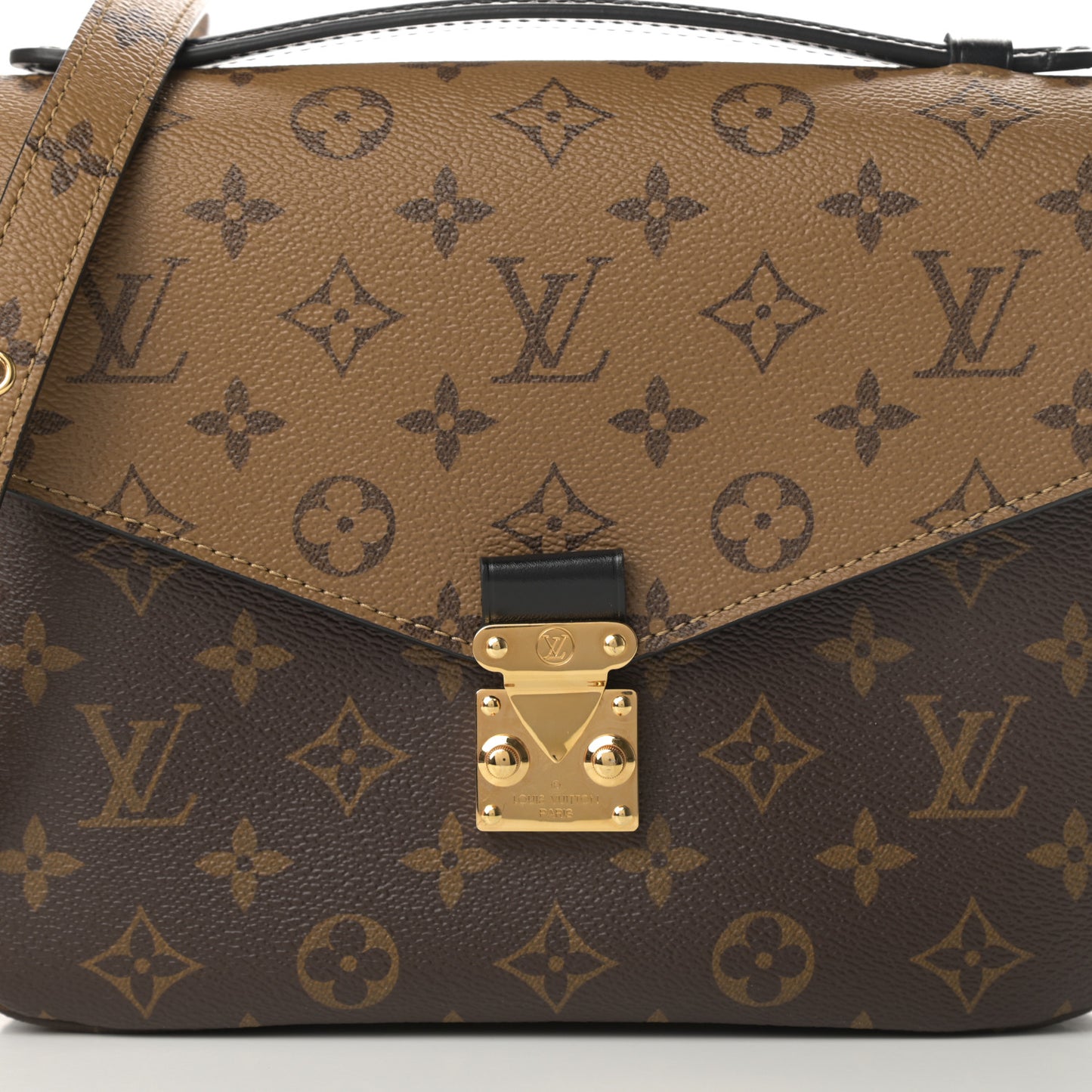 Reverse Monogram Pochette Metis