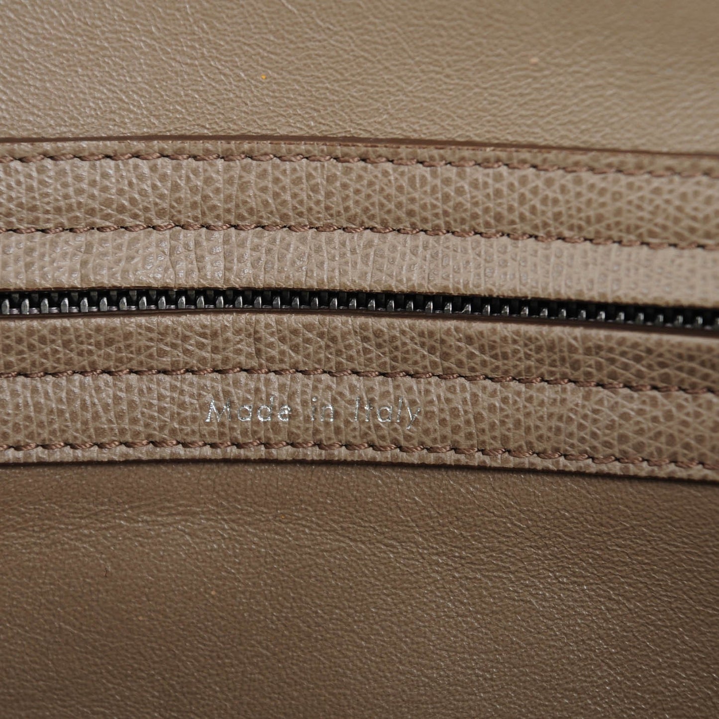 Grained Calfskin Medium Phantom Luggage Taupe