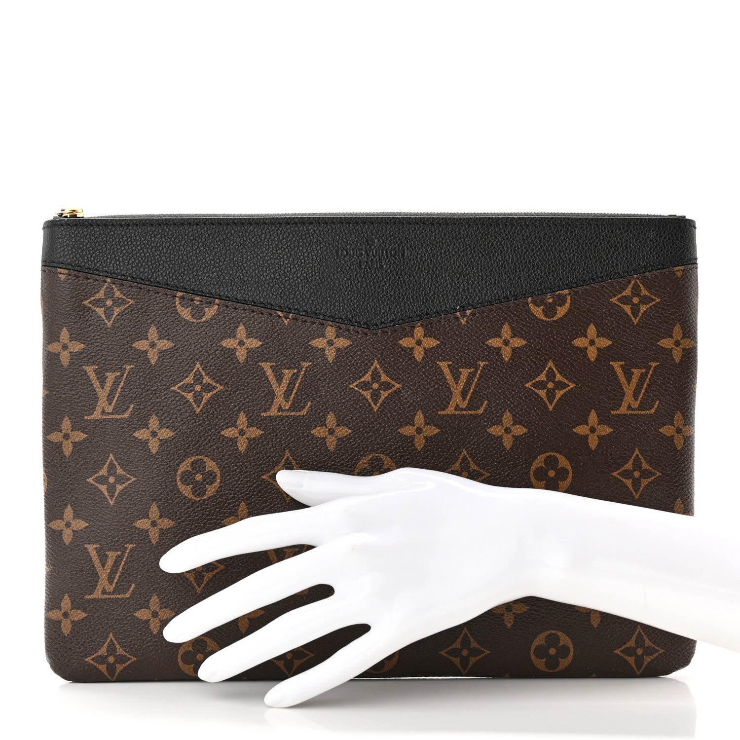 Louis Vuitton Monogram Daily Pouch Black 2 of 11