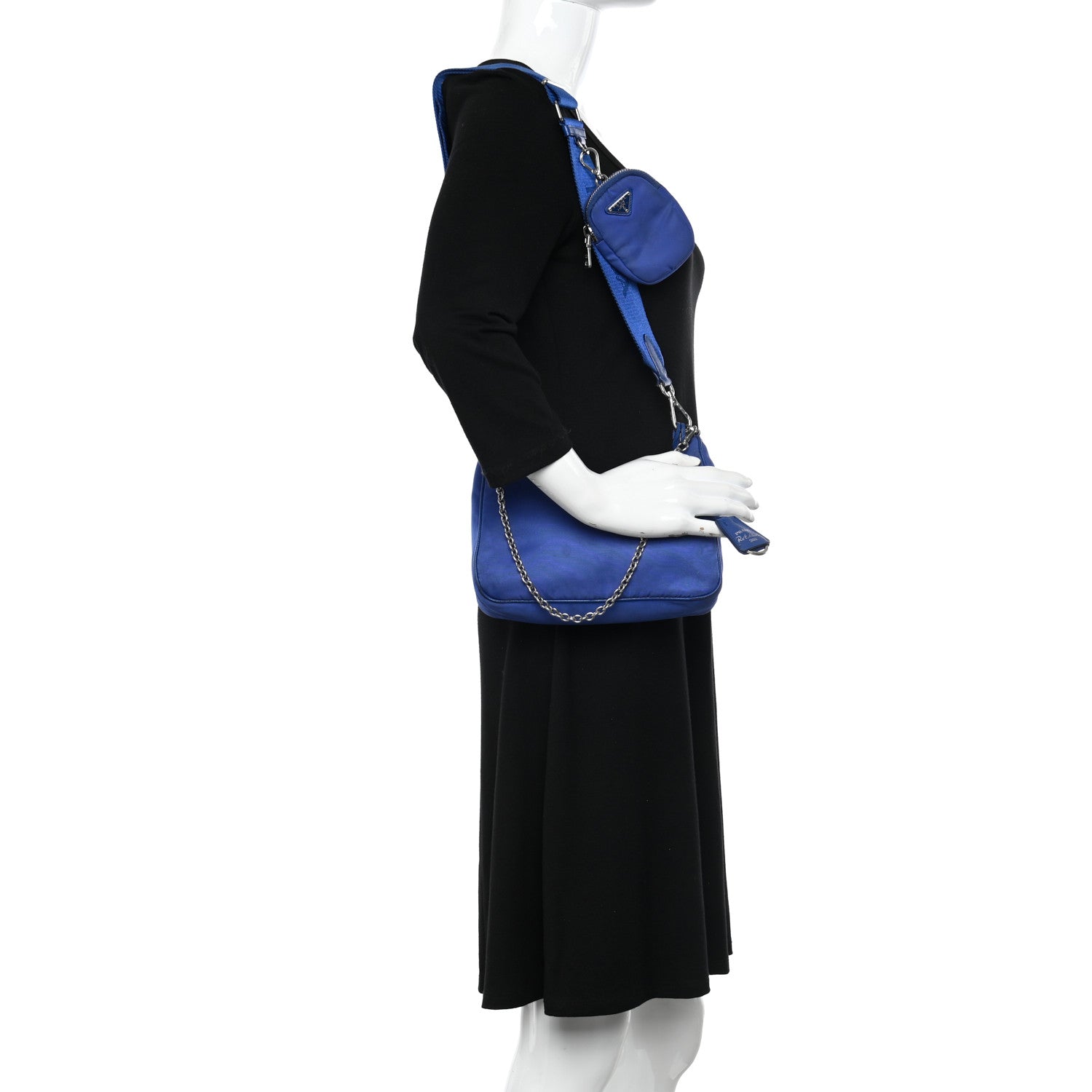 Prada Nylon Re-Edition 2005 Shoulder Bag Indaco 2 of 15