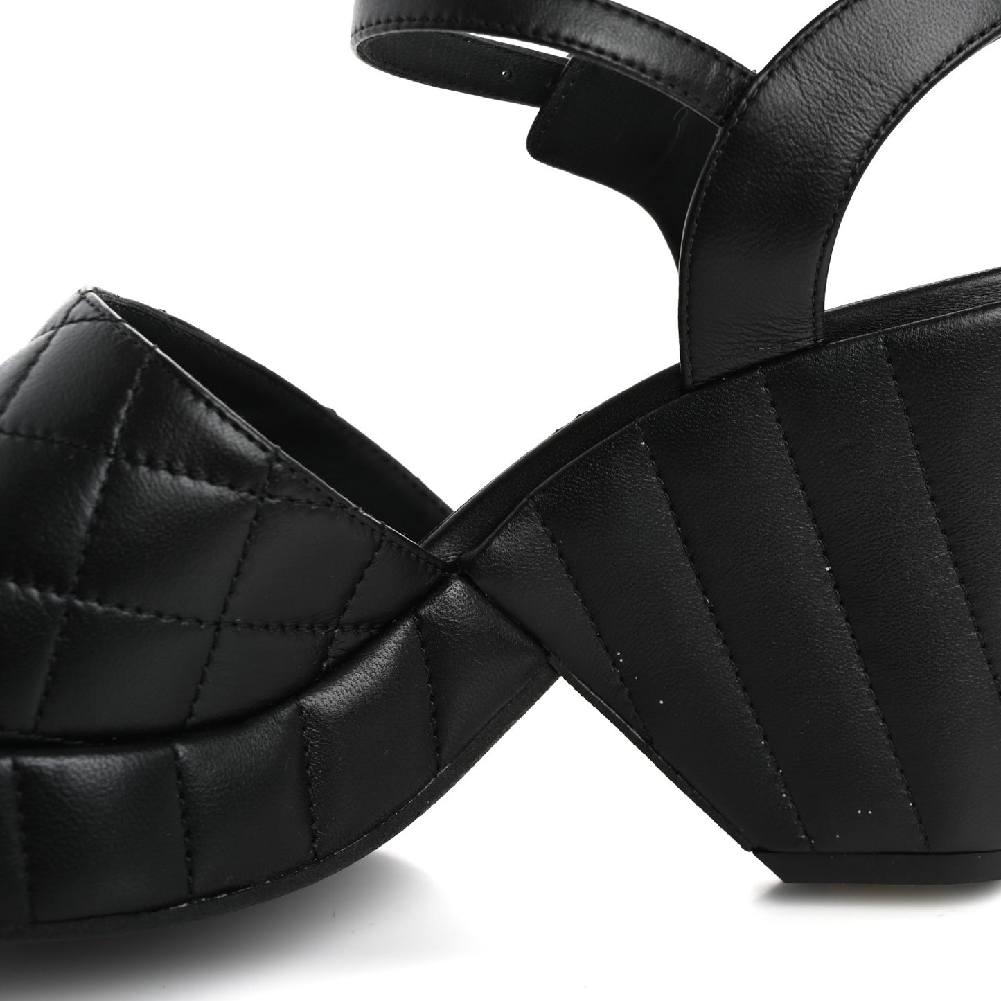 Lambskin Quilted Peep Toe Wedge Sandals 40 Black