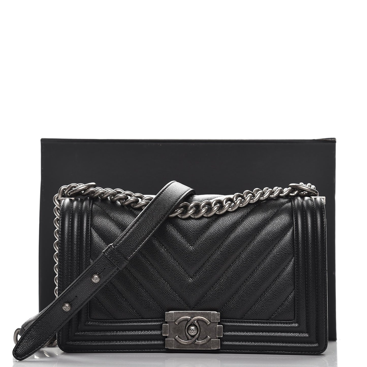 Caviar Chevron Quilted Medium Boy Flap Black