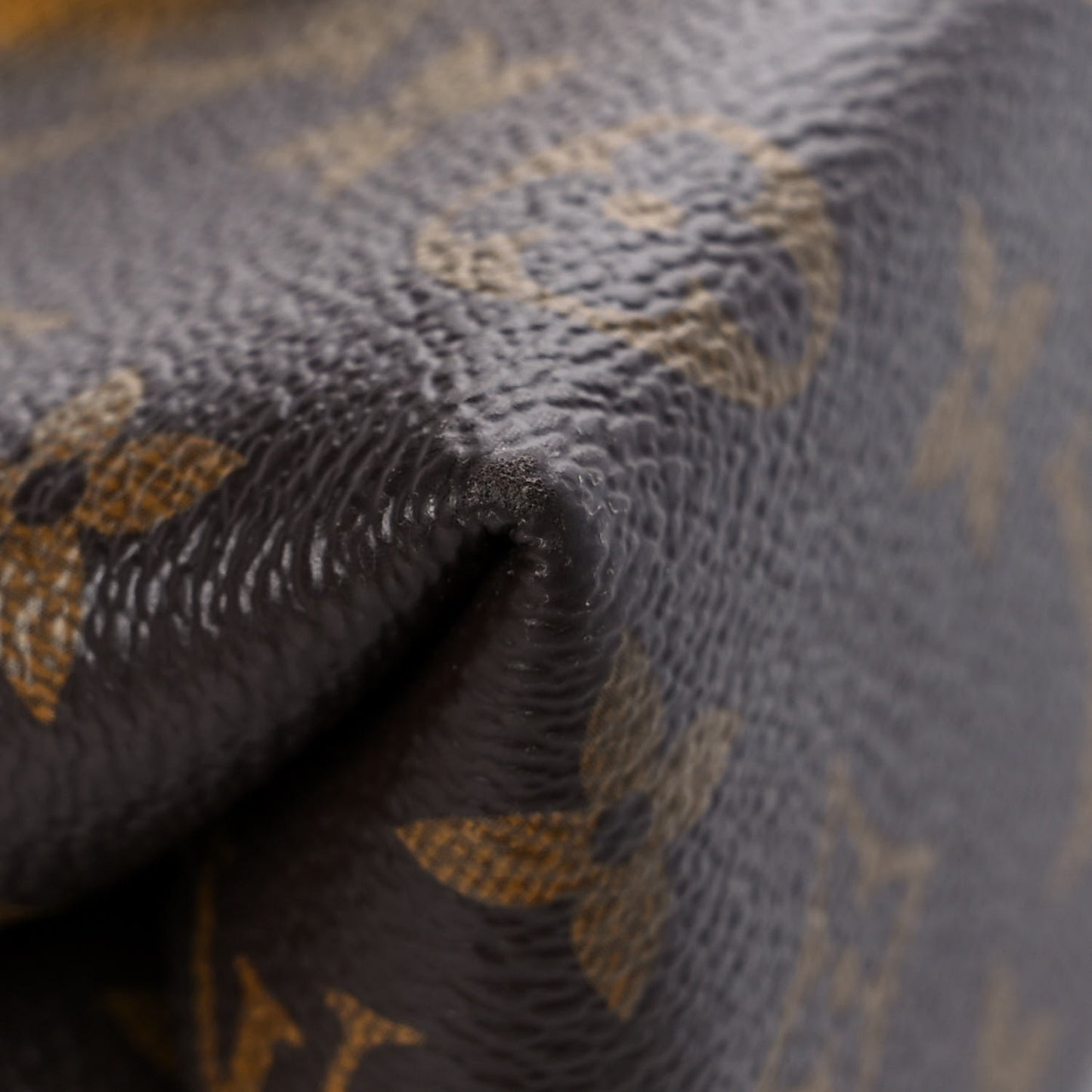 Monogram Locky BB Black