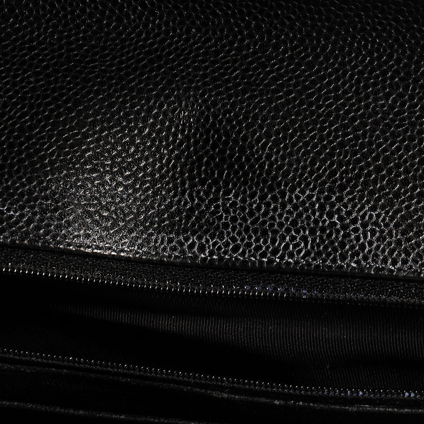 Caviar Maxi Single Flap Black