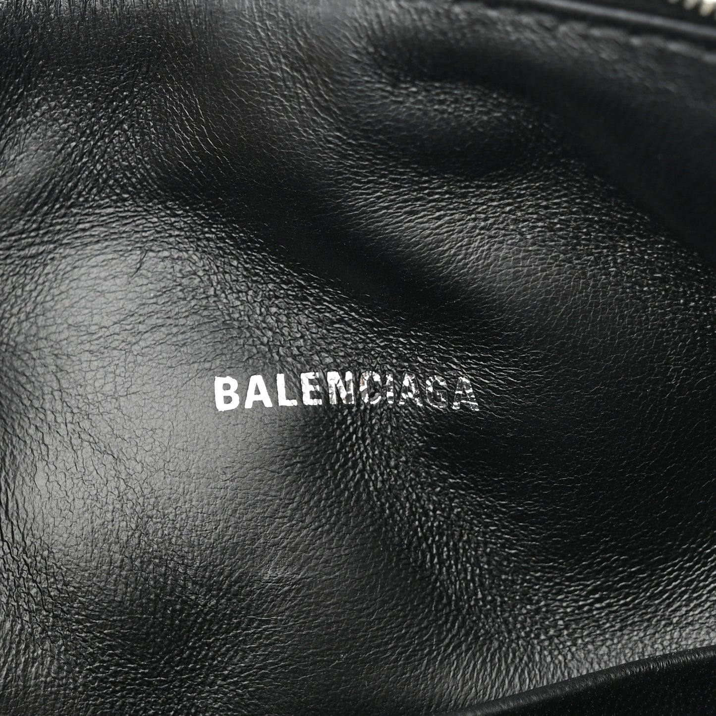 Nappa Calfskin Quilted Touch B Camera Shoulder Bag Black