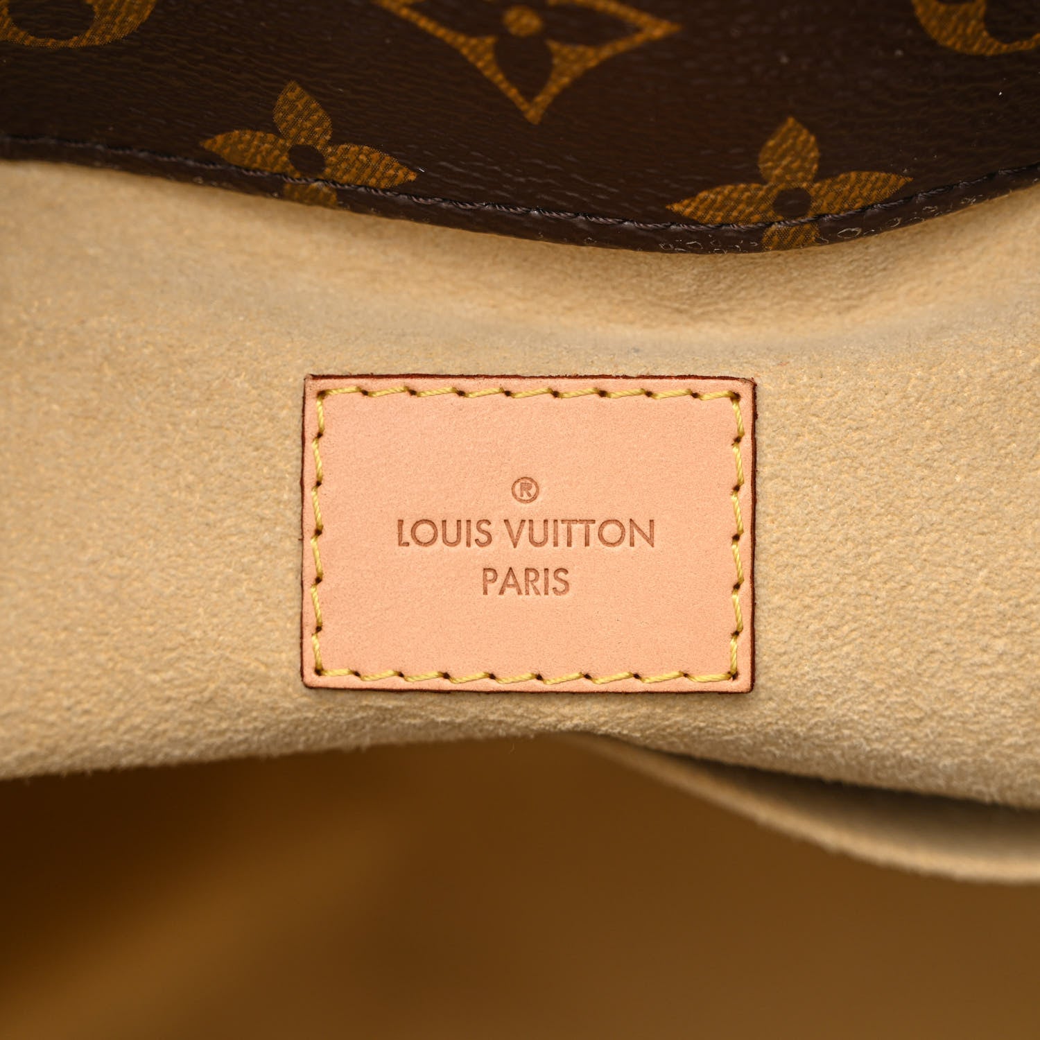 Louis Vuitton Monogram Artsy MM 6 of 18