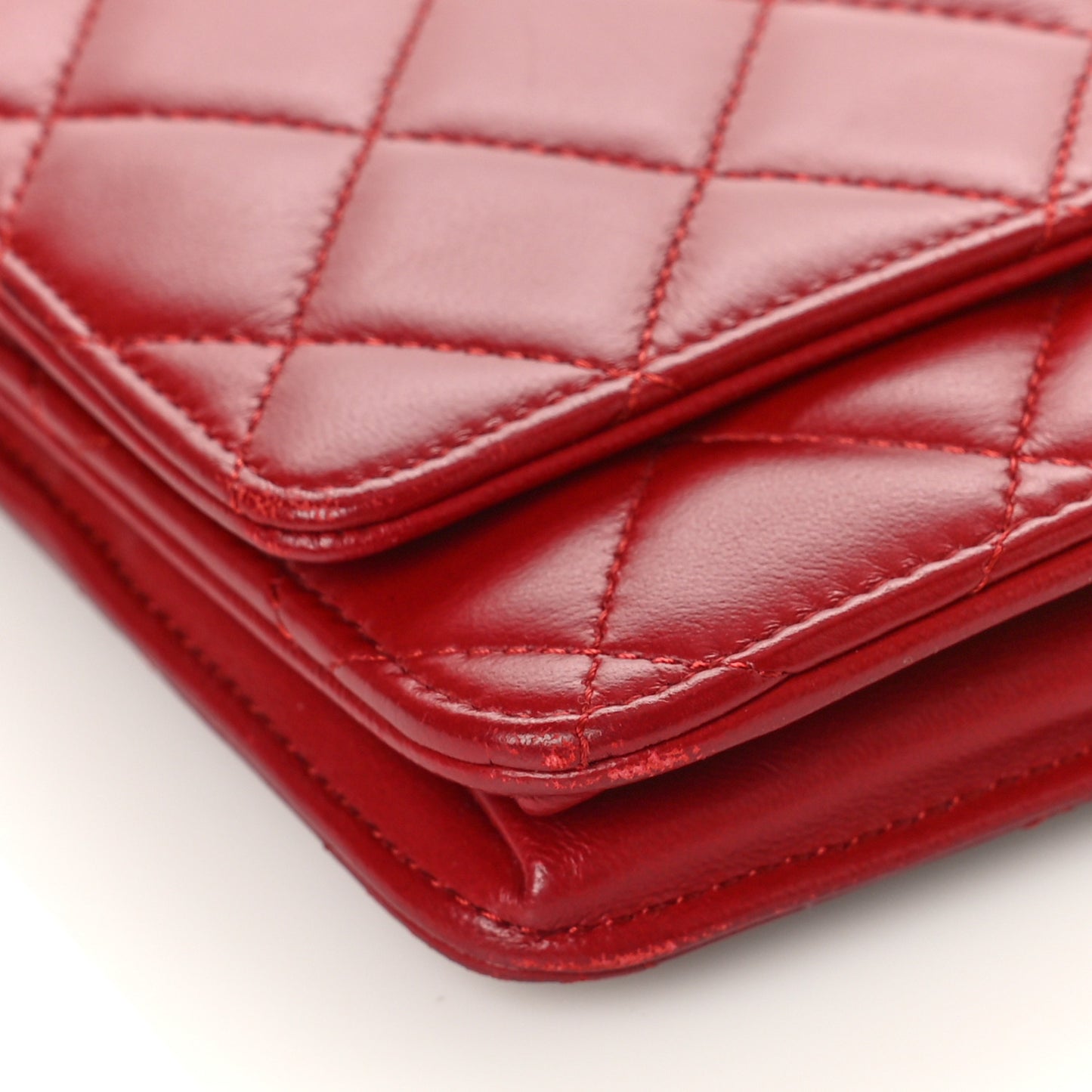 Lambskin Quilted Wallet On Chain WOC Red