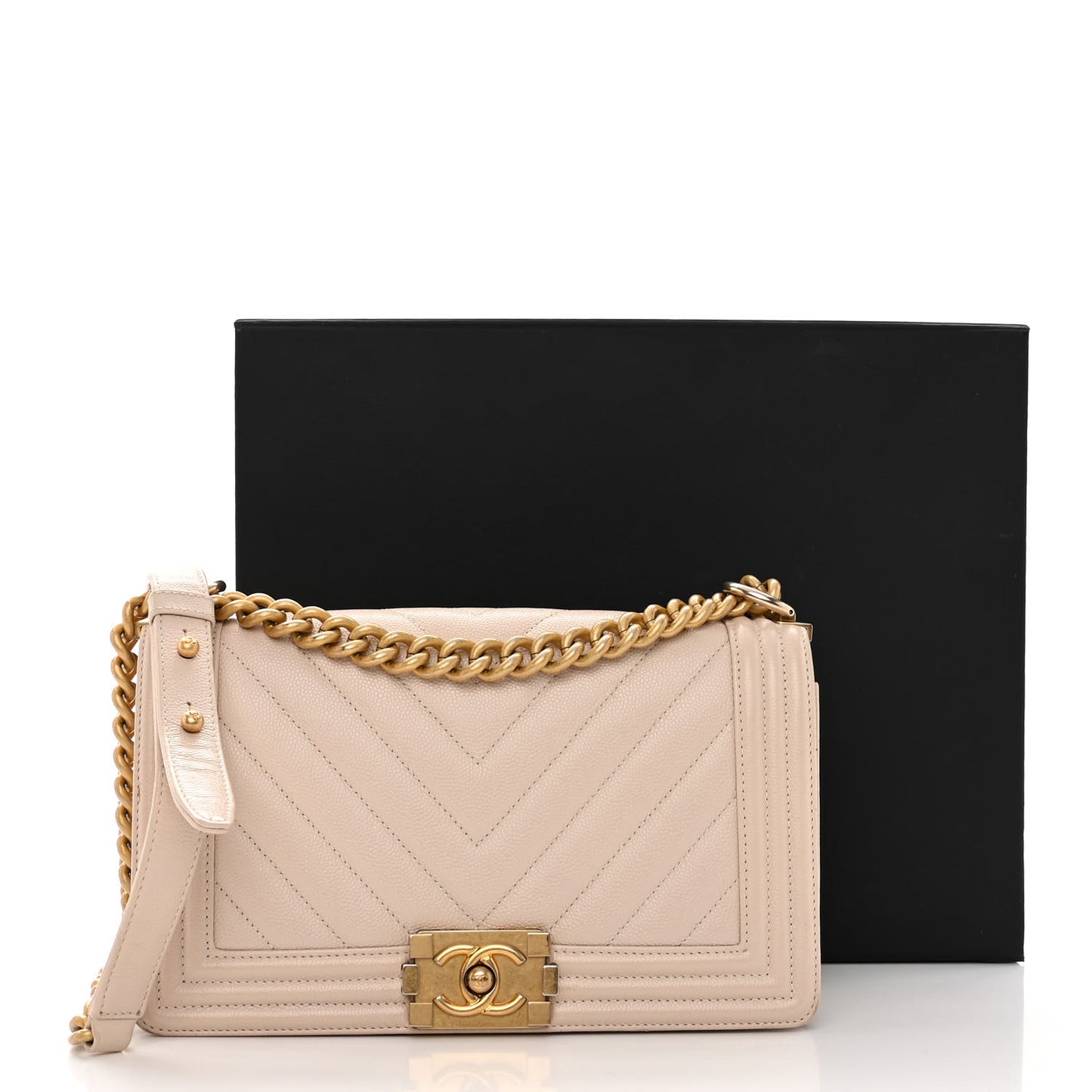 Caviar Chevron Quilted Medium Boy Flap Light Beige