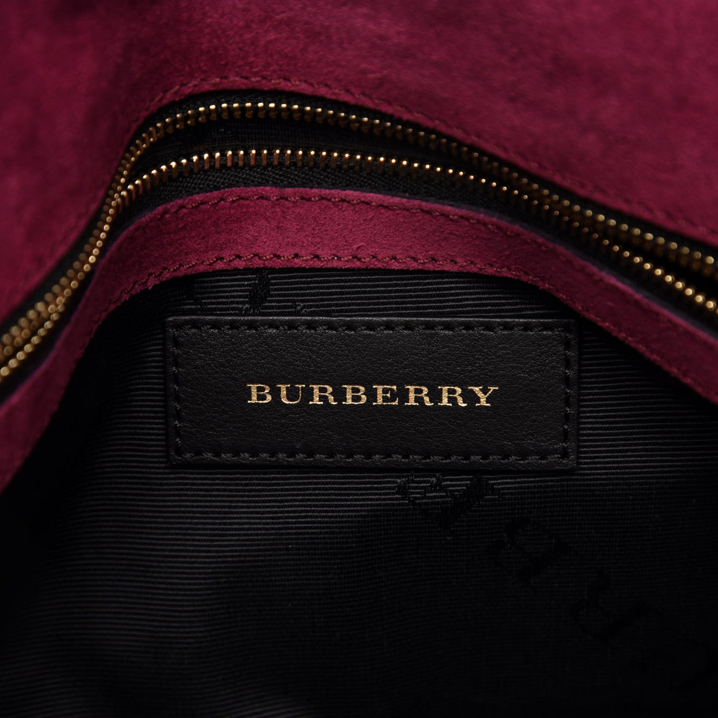 Signature Grain Medium Mildenhall Crossbody Bag Dark Plum