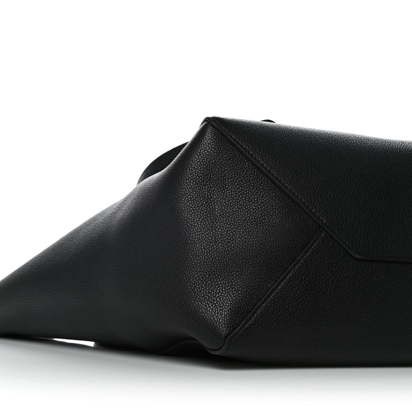 Soft Grained Calfskin Small Belt Cabas Phantom Black