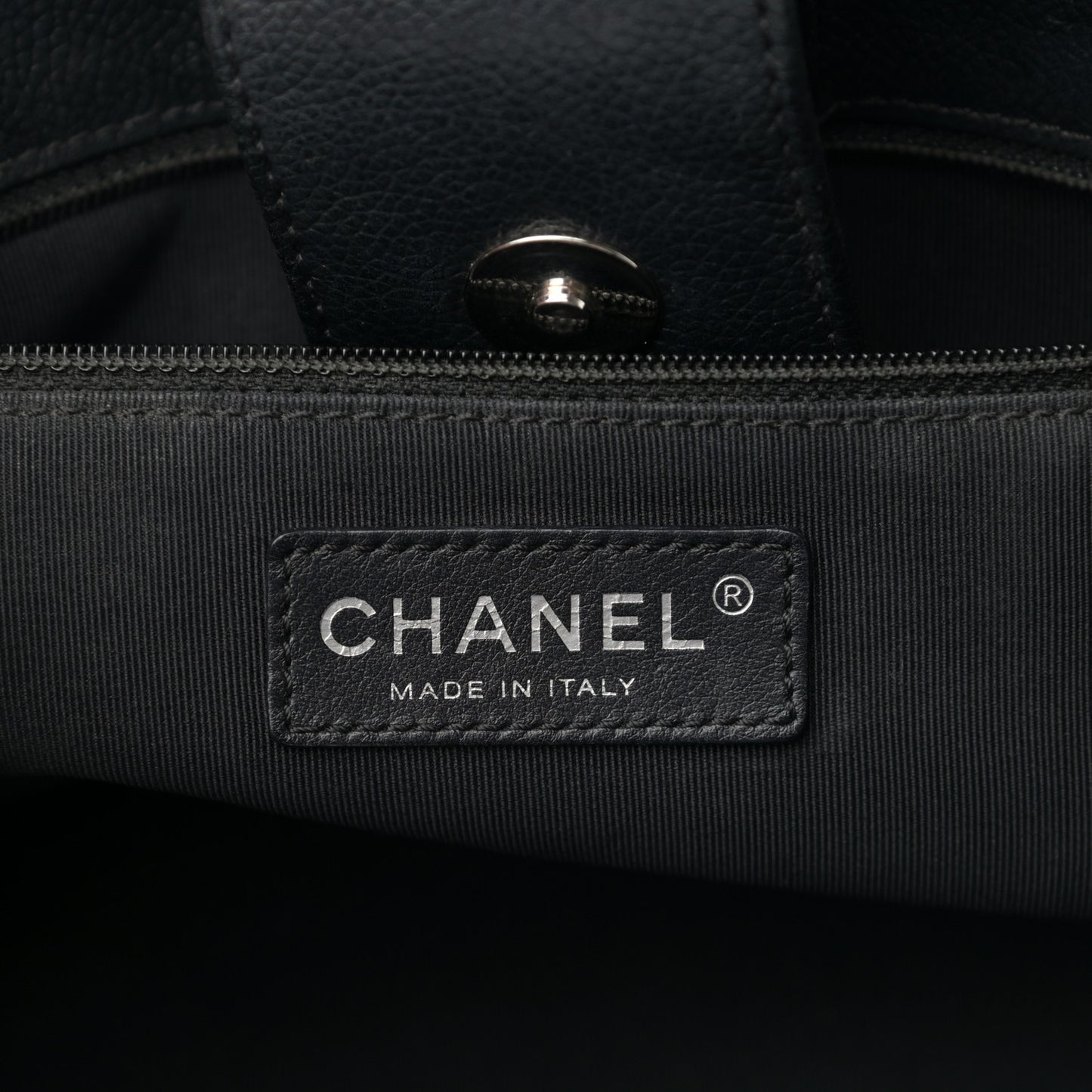 Calfskin Small Cerf Executive Shopper Tote Black