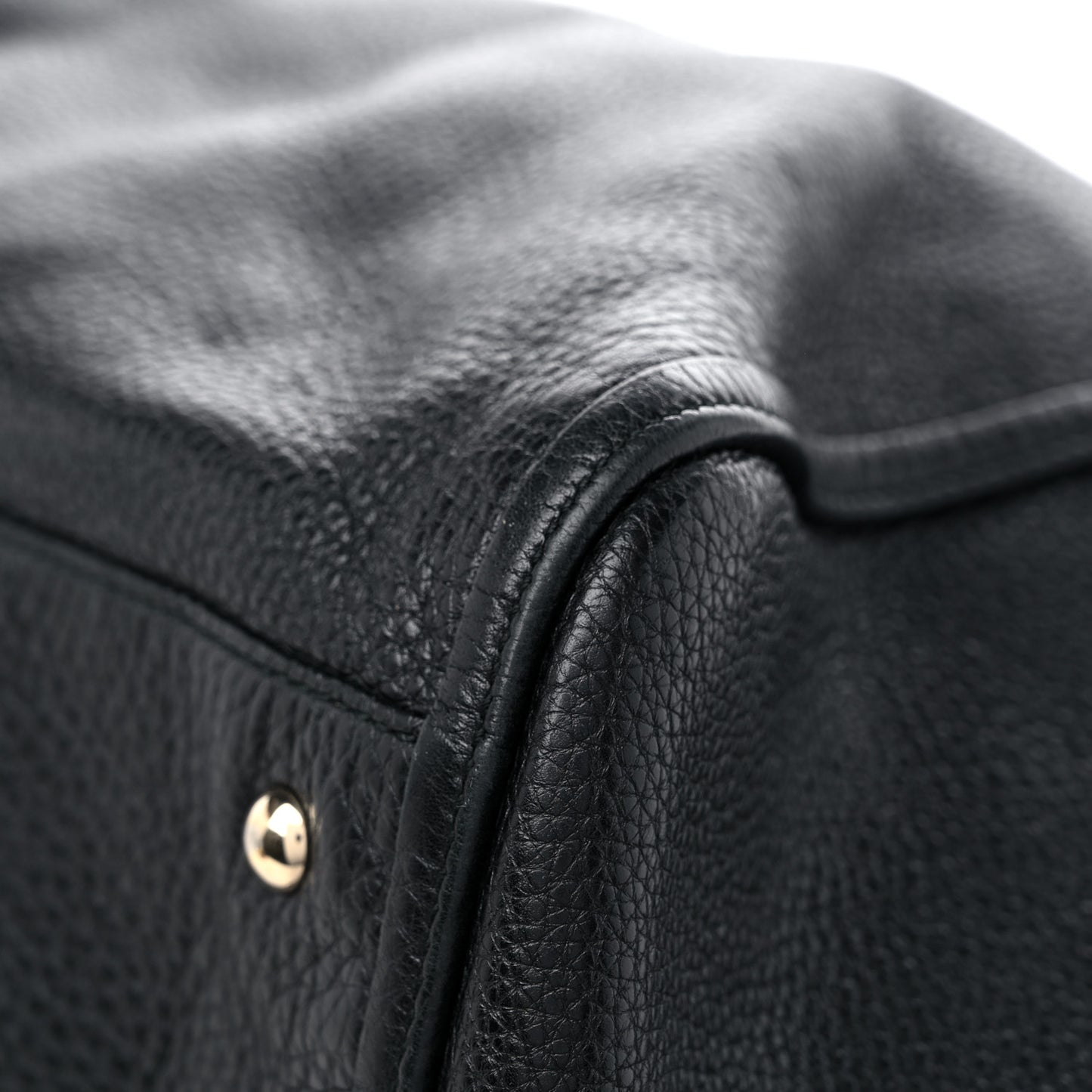 Pebbled Calfskin Large Soho Shoulder Bag Black