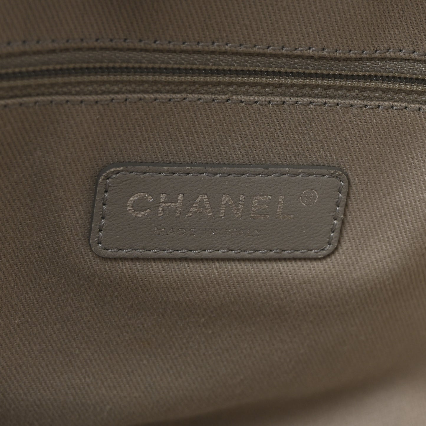 Glazed Calfskin Small Deauville Tote Black