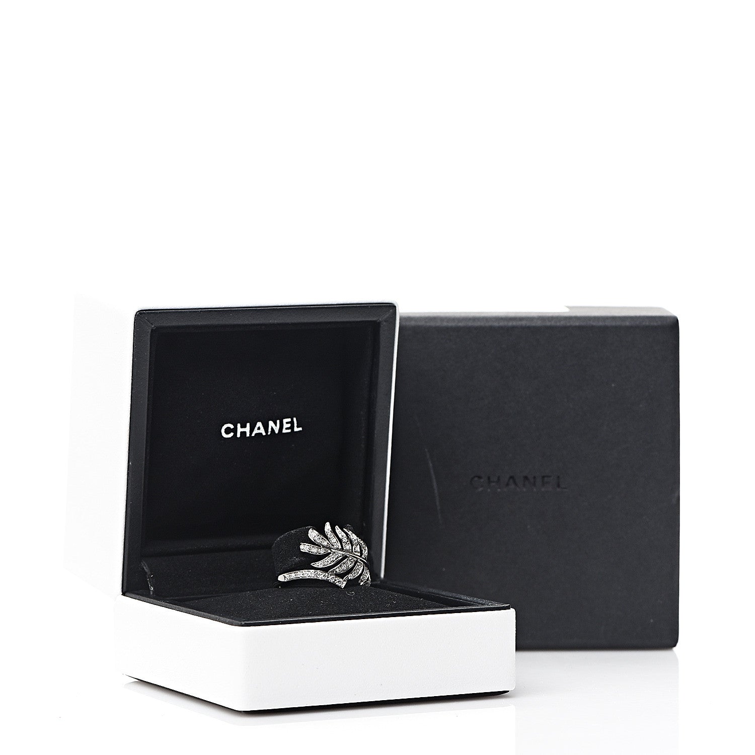 Chanel 18K White Gold Diamond Plume De Ring 56 7.5 4 of 4