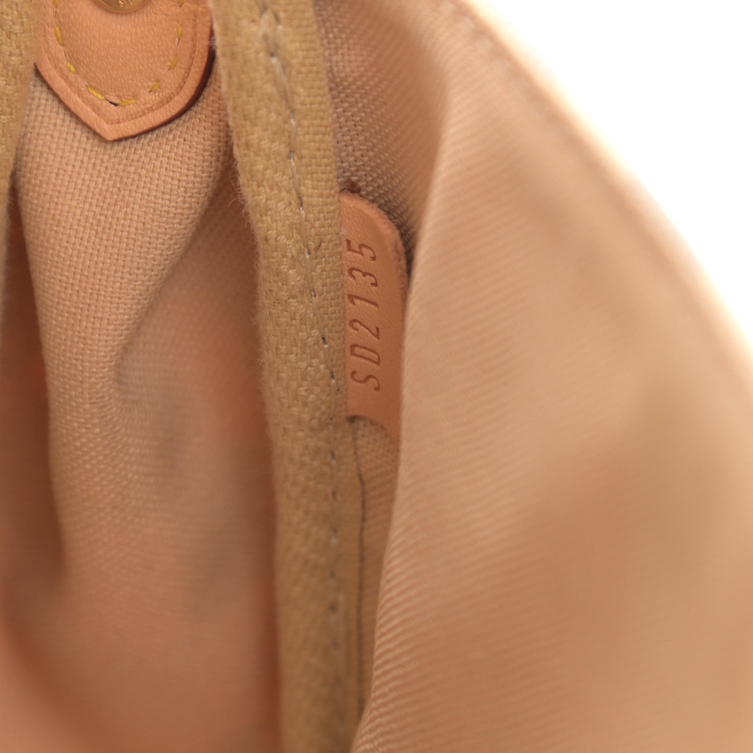 Louis Vuitton Damier Azur Favorite MM 8 of 11