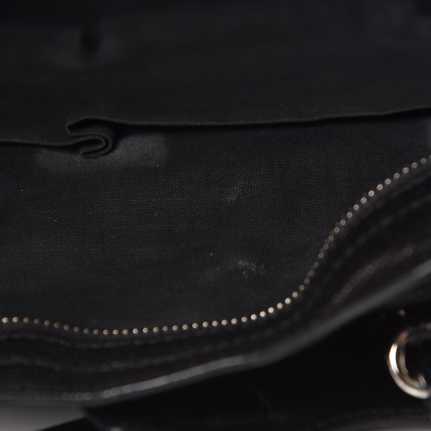 Chevre Silver Metallic Edge Hardware City Black