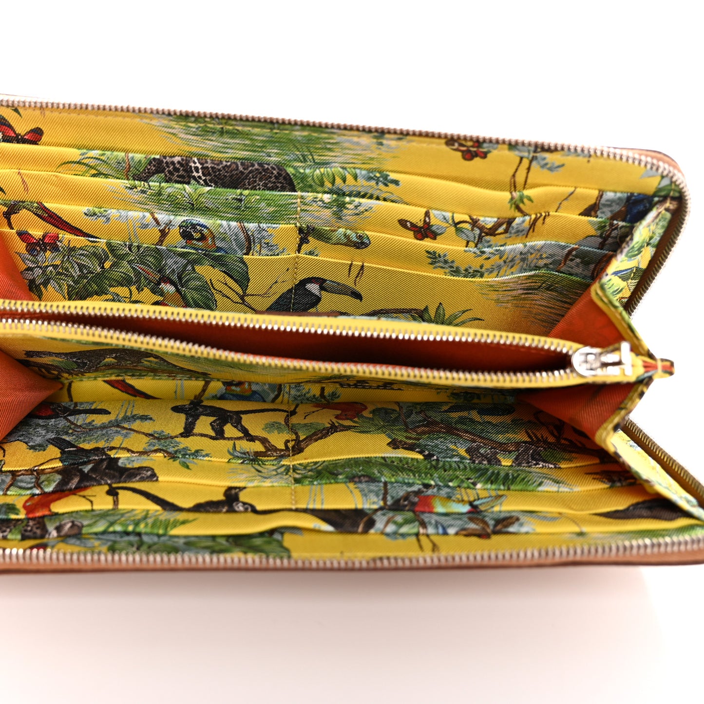 Epsom Silk'In Wallet Gold Jaune De Naples