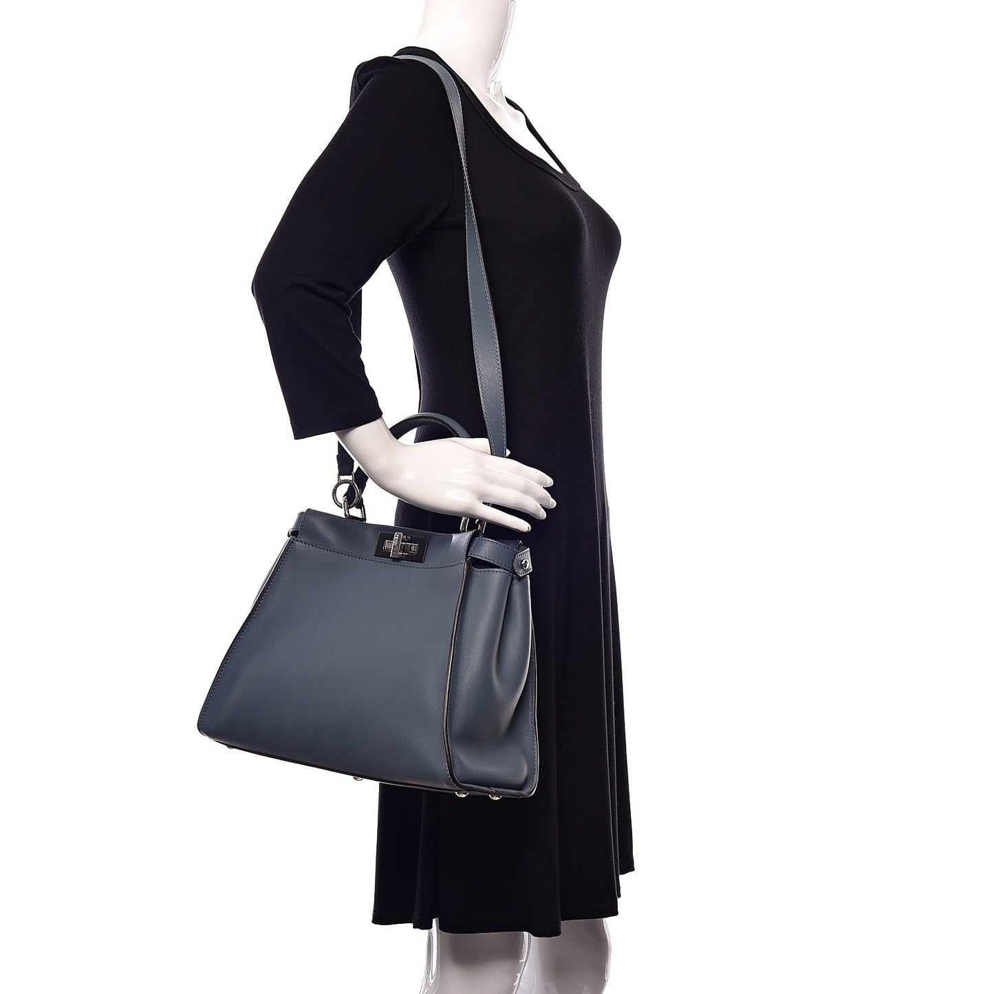 Vitello Seta Shiny Nappa Medium Peekaboo Iconic Satchel Tempesta Grigio Perla