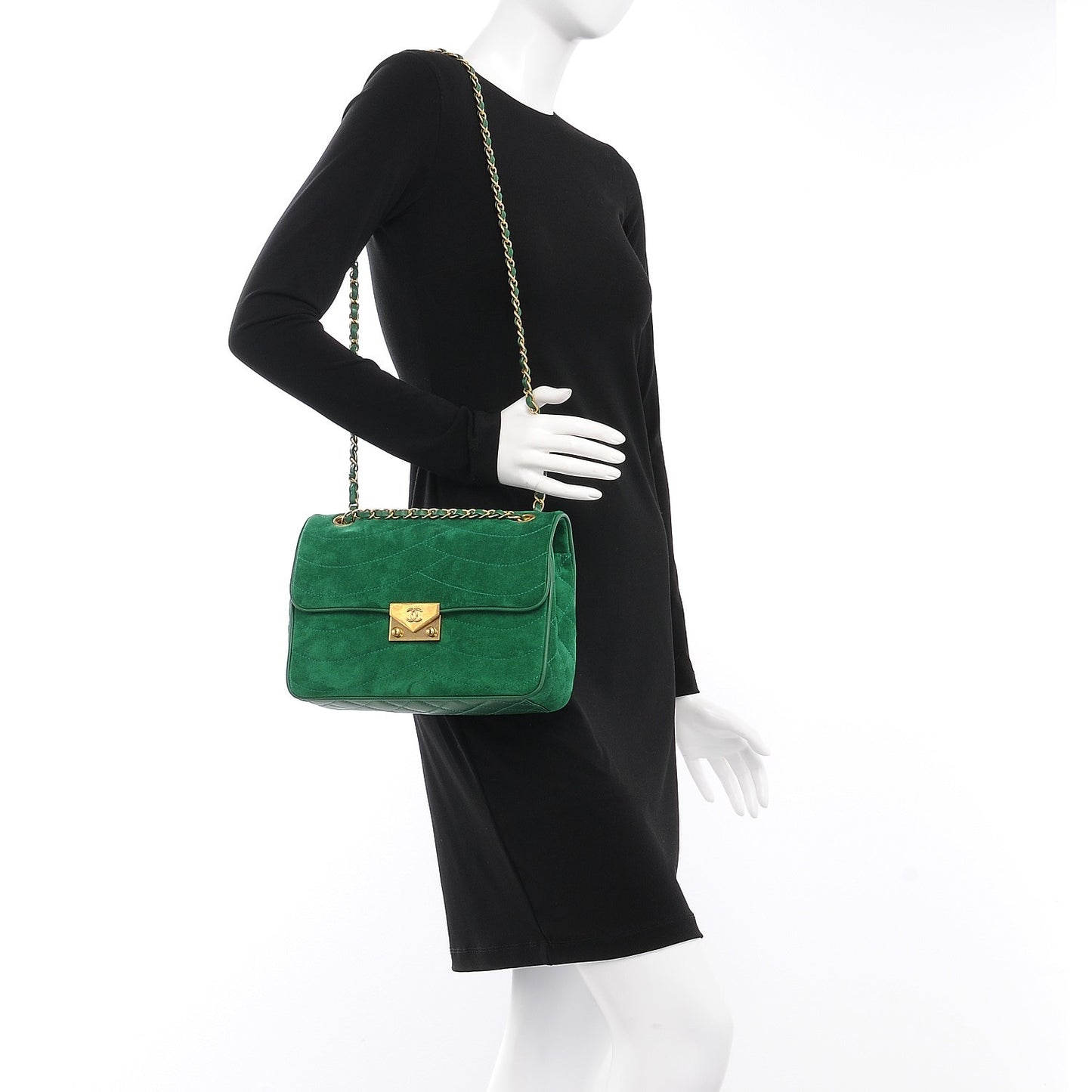 Suede Lambskin Scallop Quilted Medium Pagoda Flap Green