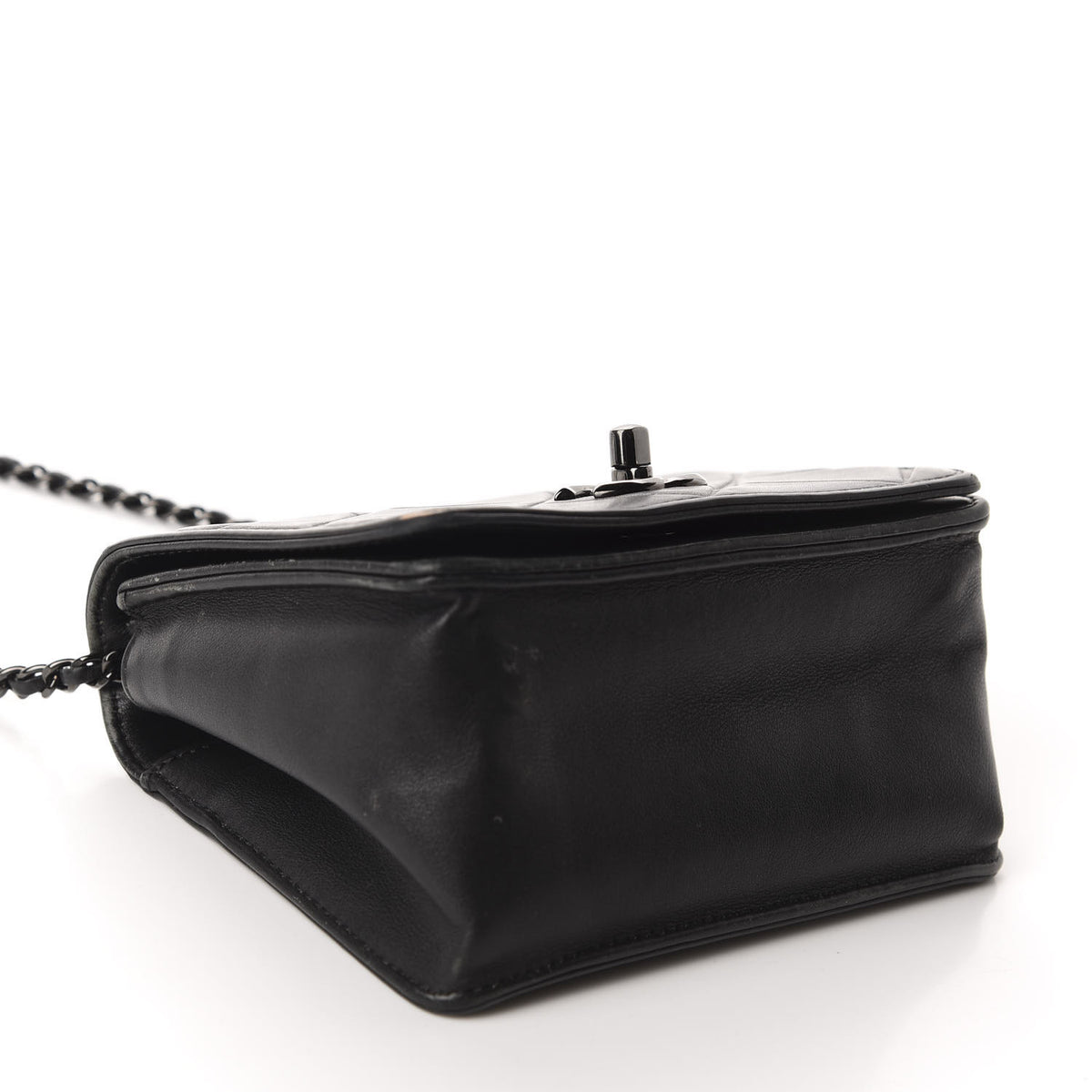 Calfskin Mini Propeller Flap Black
