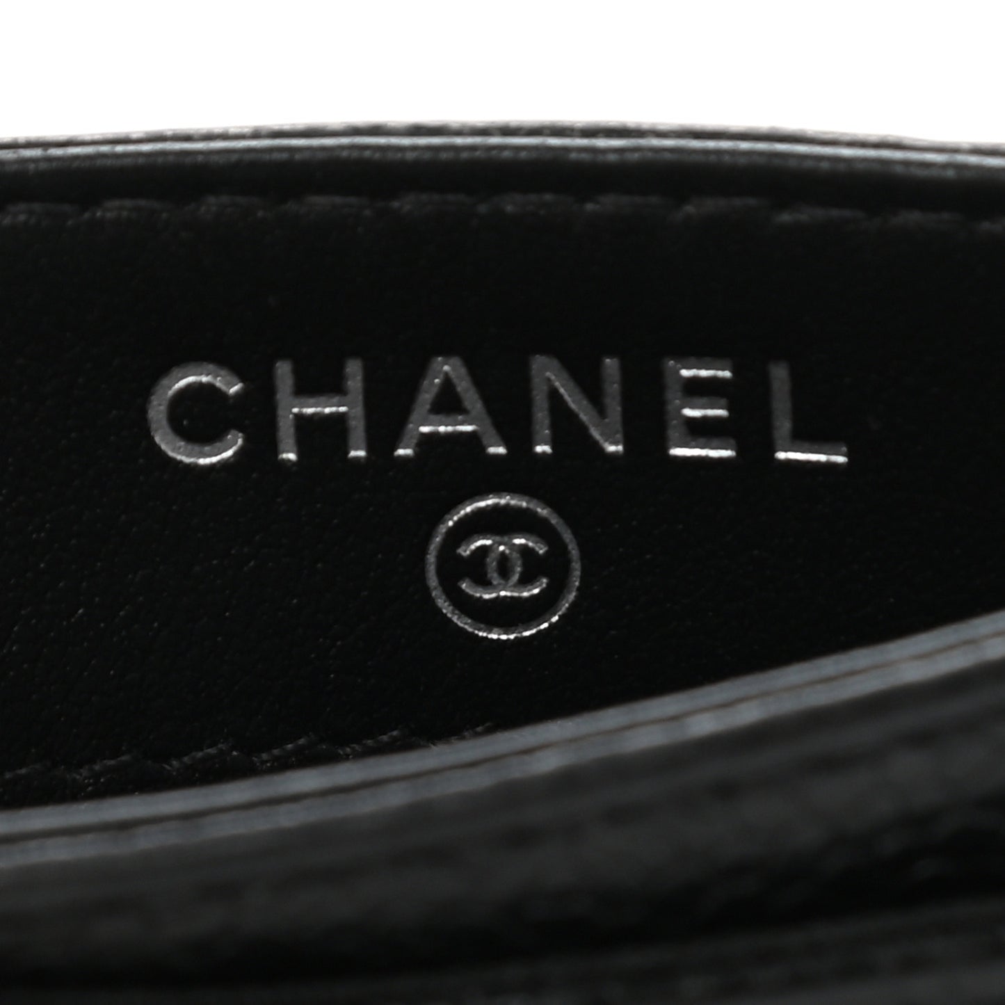 Caviar Quilted Incognito Card Holder Black